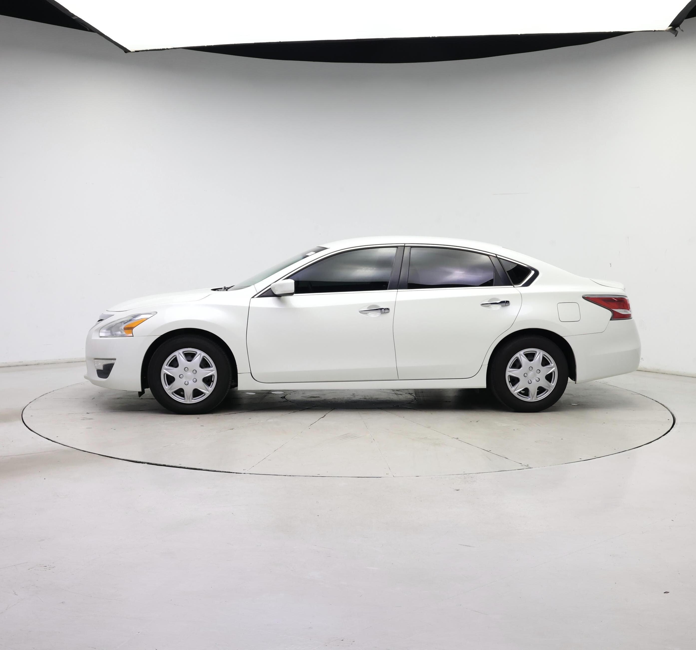 Thumbnail: 2014 Nissan Altima - 3