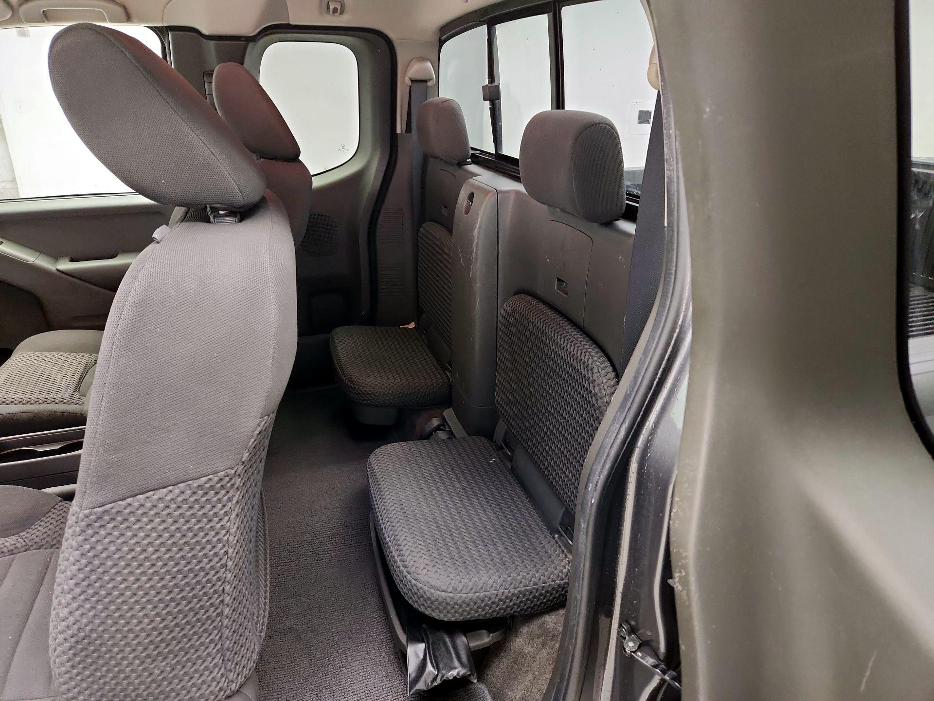 Thumbnail: 2016 Nissan Frontier - 18