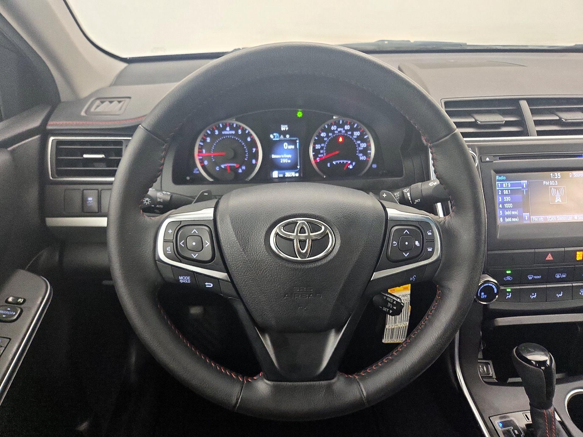 Thumbnail: 2016 Toyota Camry - 10