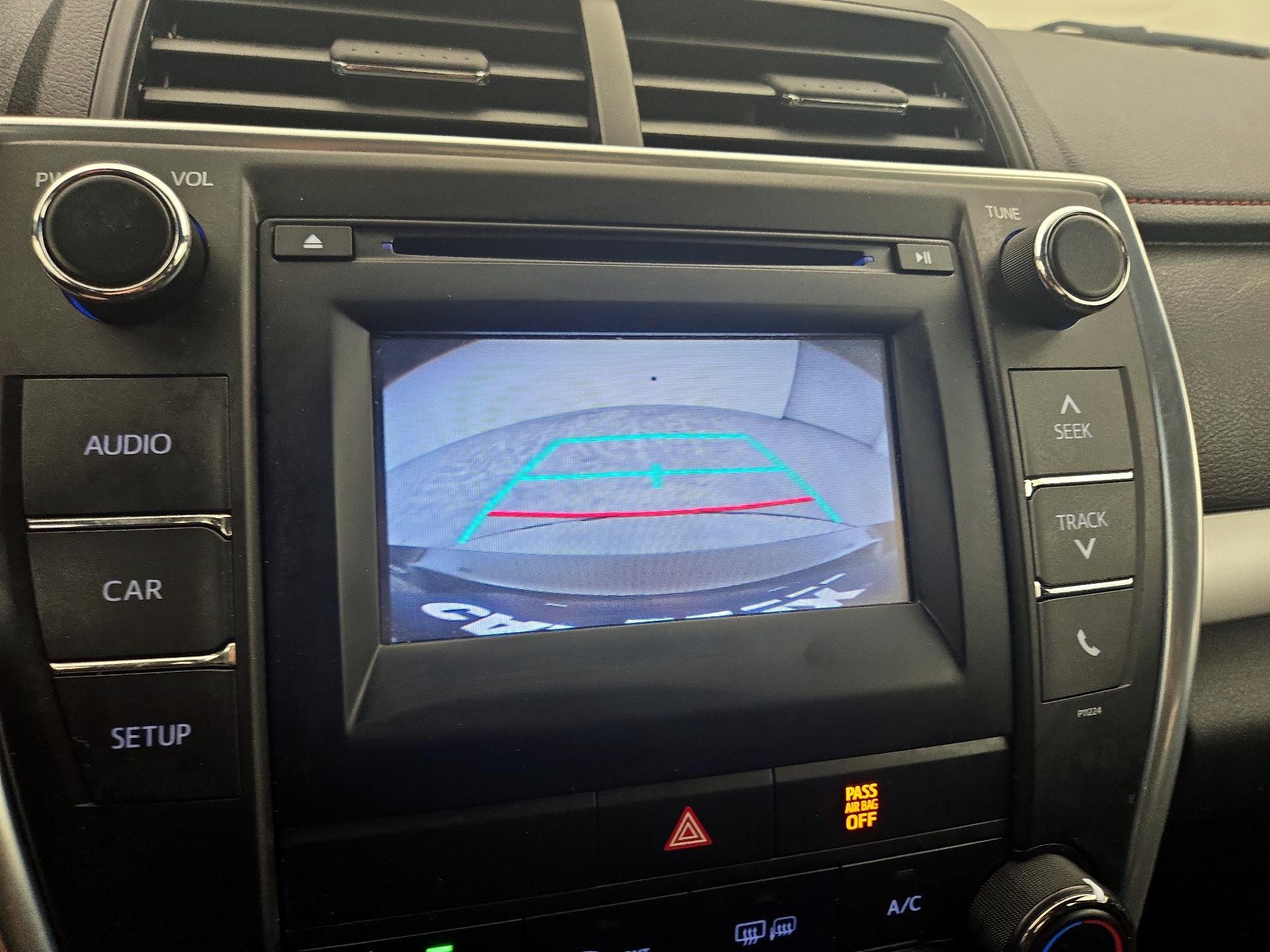 Thumbnail: 2016 Toyota Camry - 14