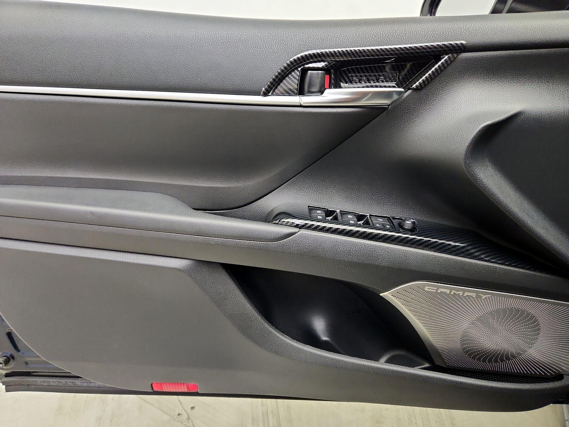 Thumbnail: 2020 Toyota Camry - 12