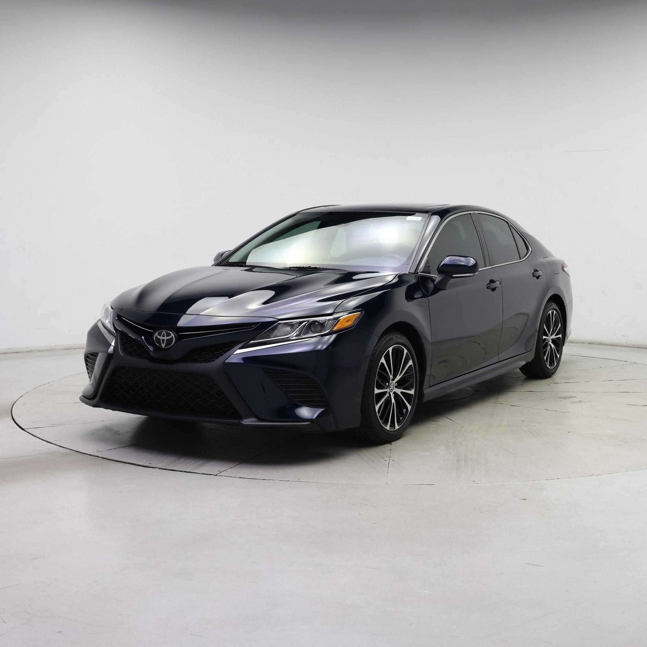 Thumbnail: 2020 Toyota Camry - 4