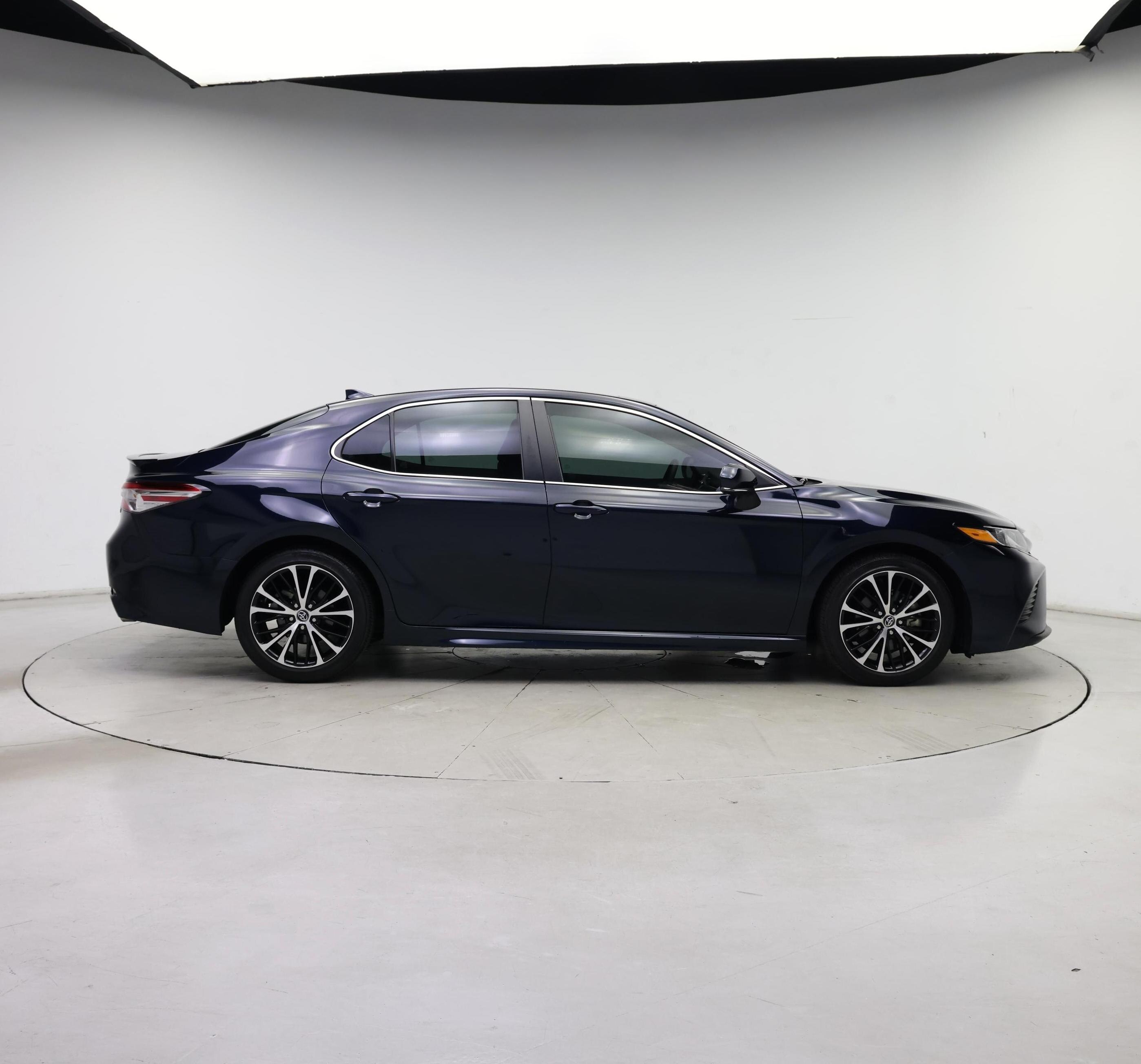 Thumbnail: 2020 Toyota Camry - 7