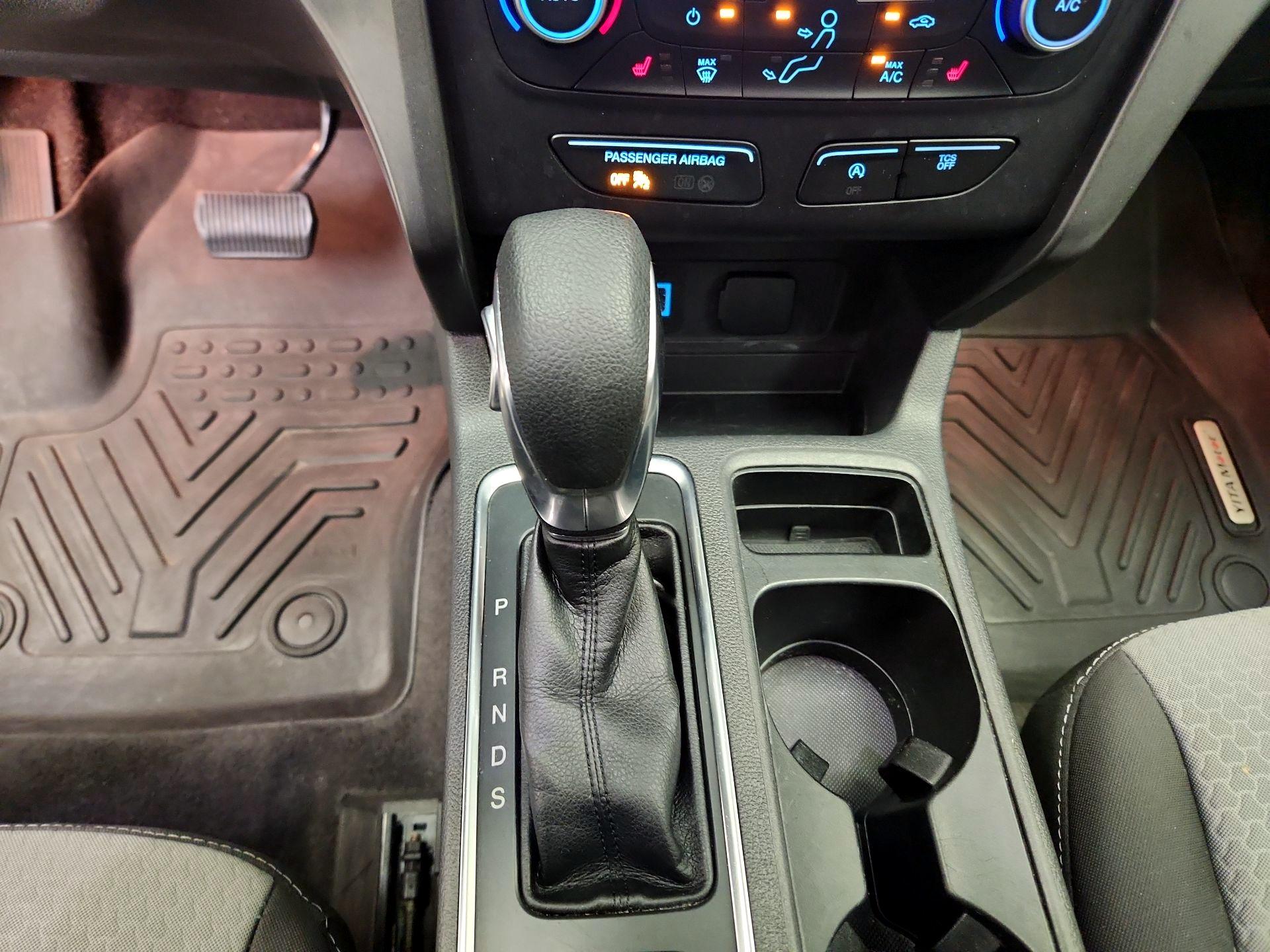 Thumbnail: 2019 Ford Escape - 17
