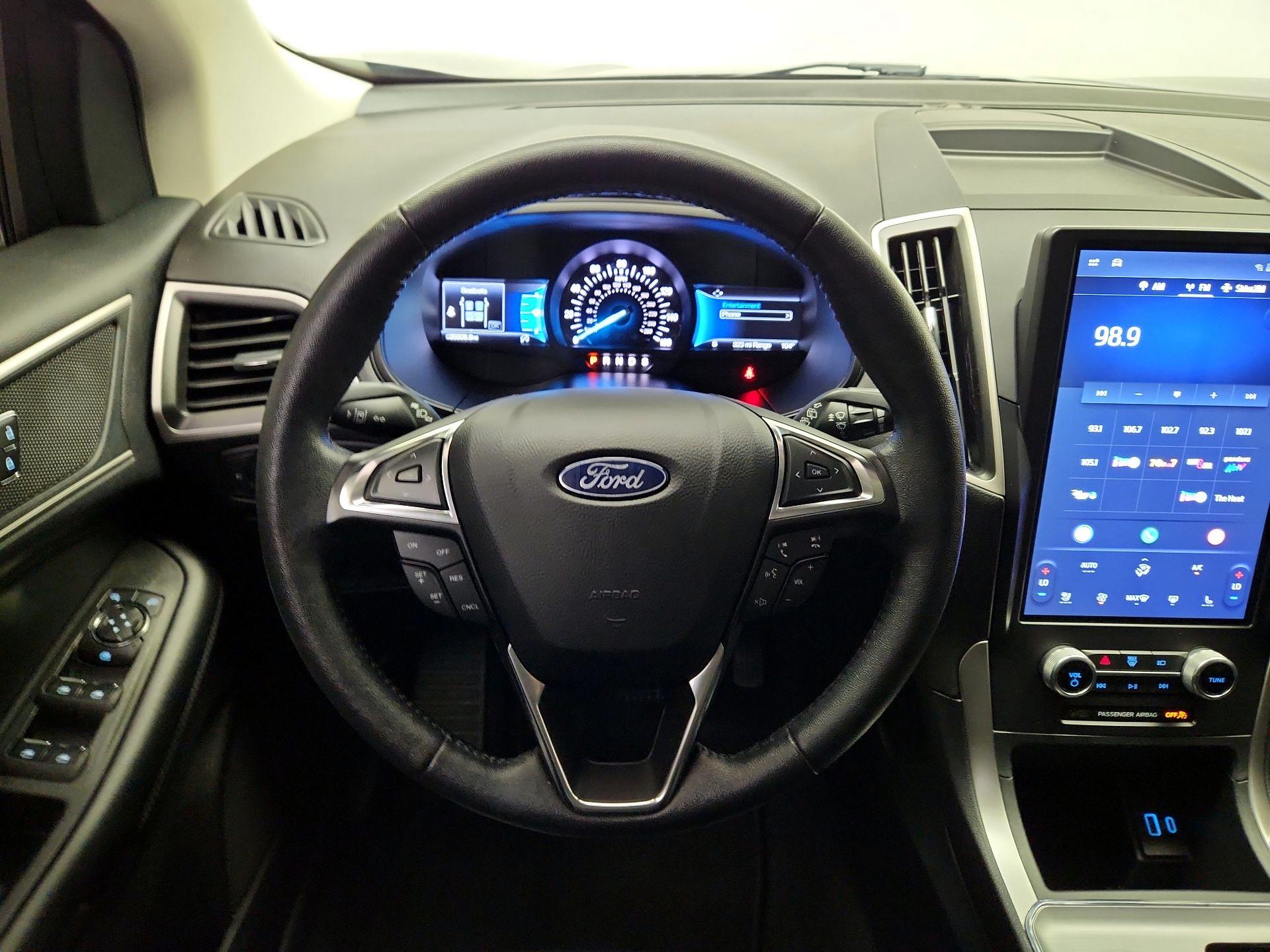 Thumbnail: 2022 Ford Edge - 10