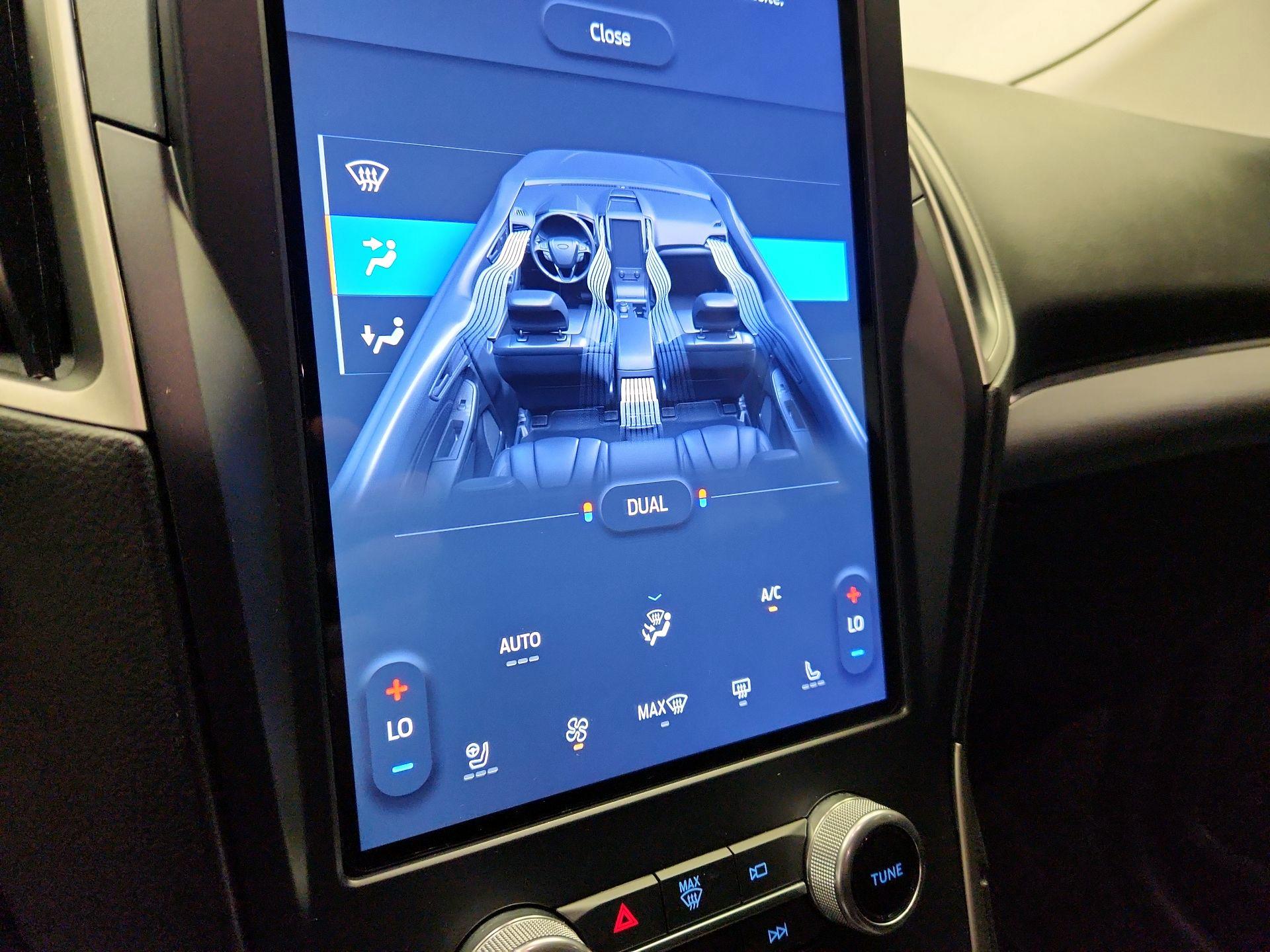 Thumbnail: 2022 Ford Edge - 16