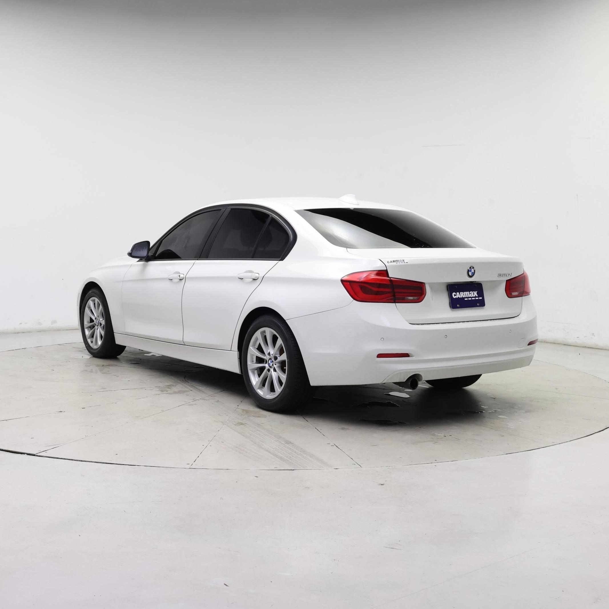 Thumbnail: 2018 BMW 3 Series - 2