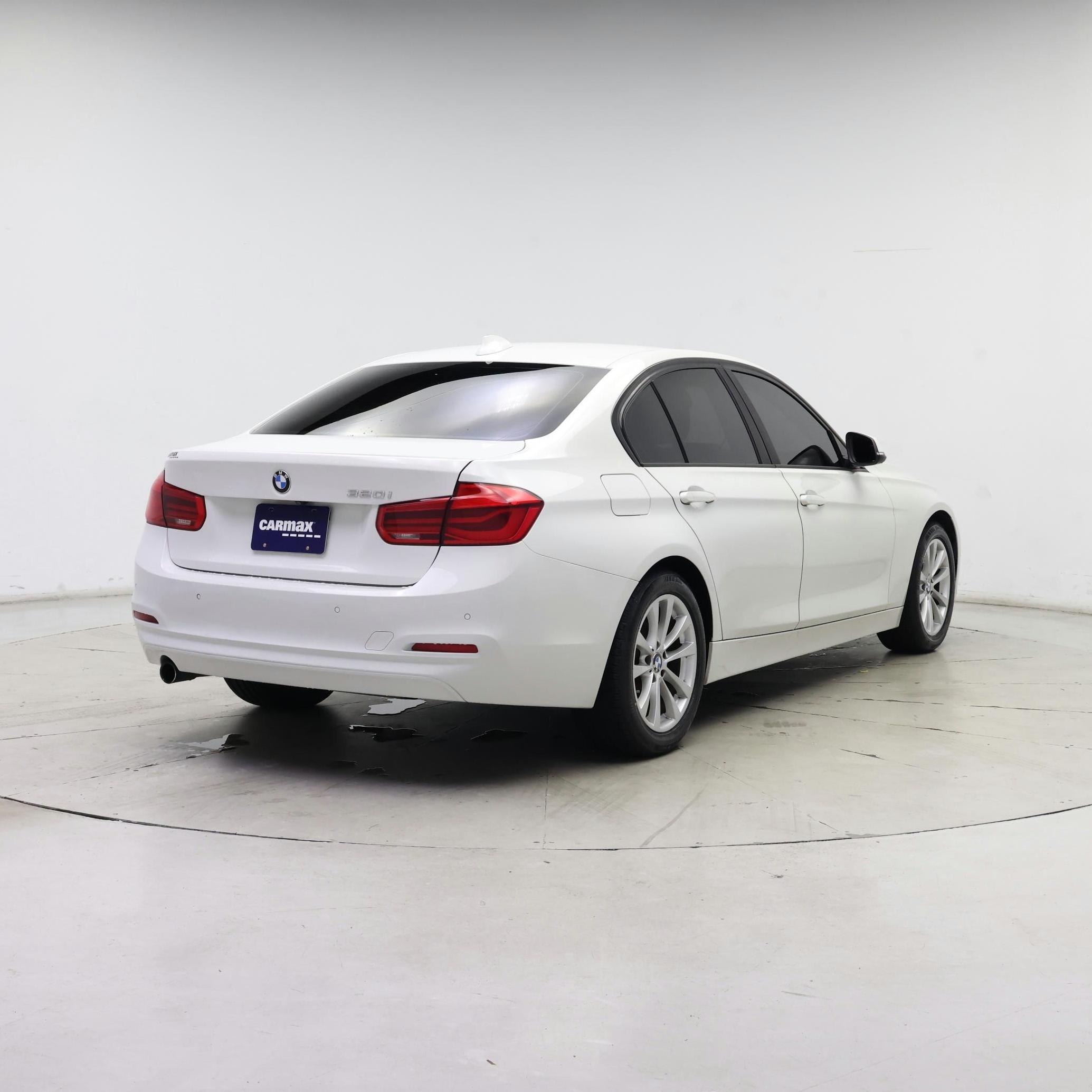 Thumbnail: 2018 BMW 3 Series - 8