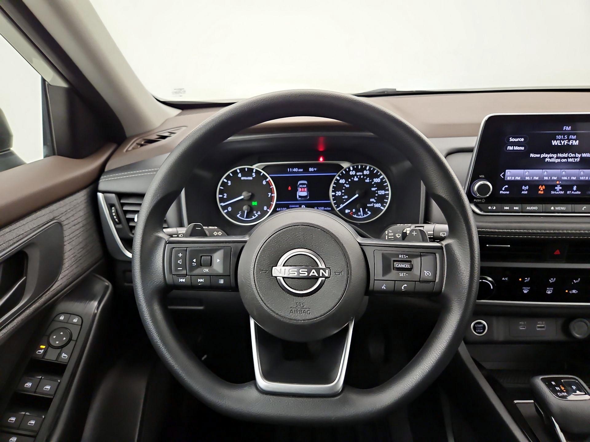 Thumbnail: 2023 Nissan Rogue - 10