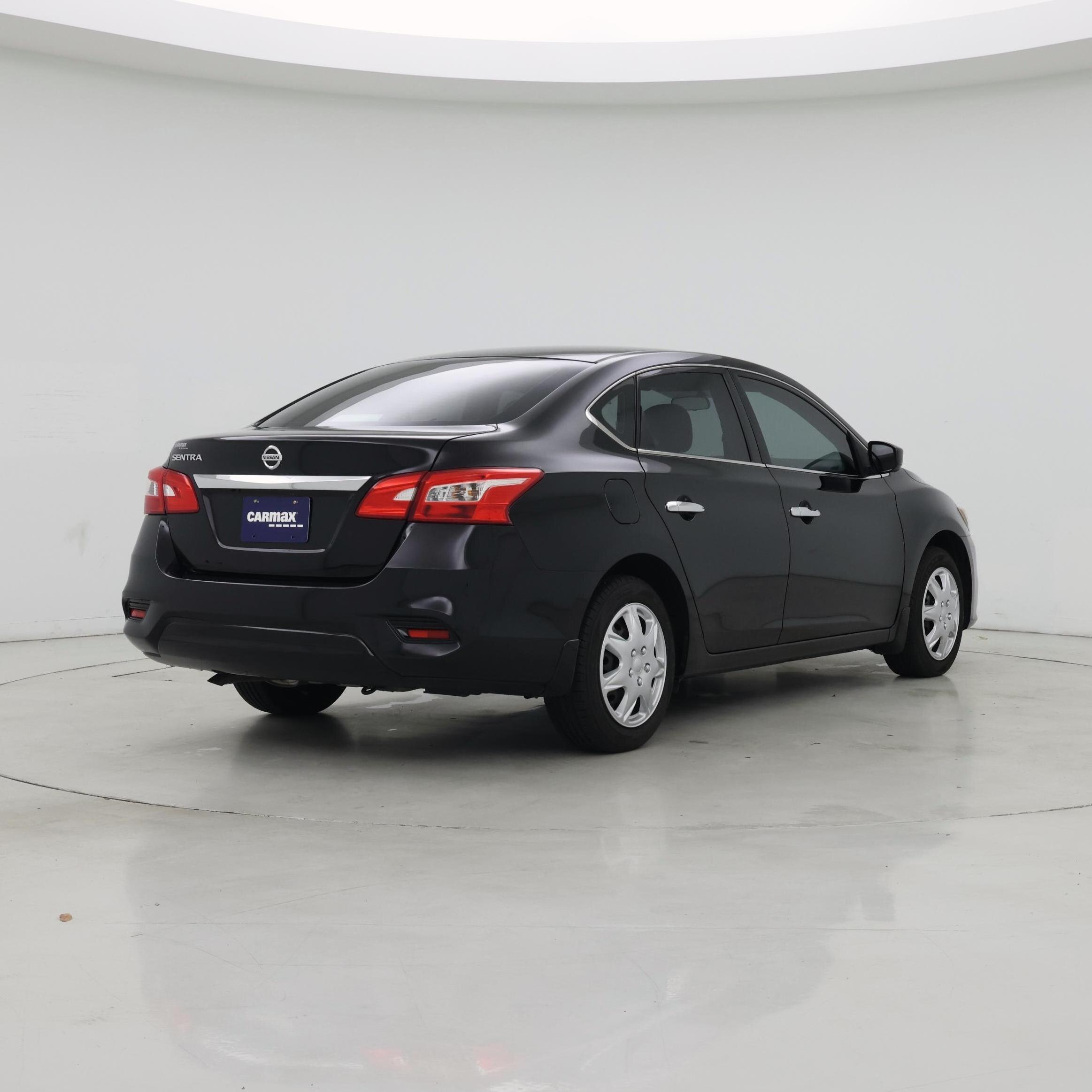Thumbnail: 2019 Nissan Sentra - 8
