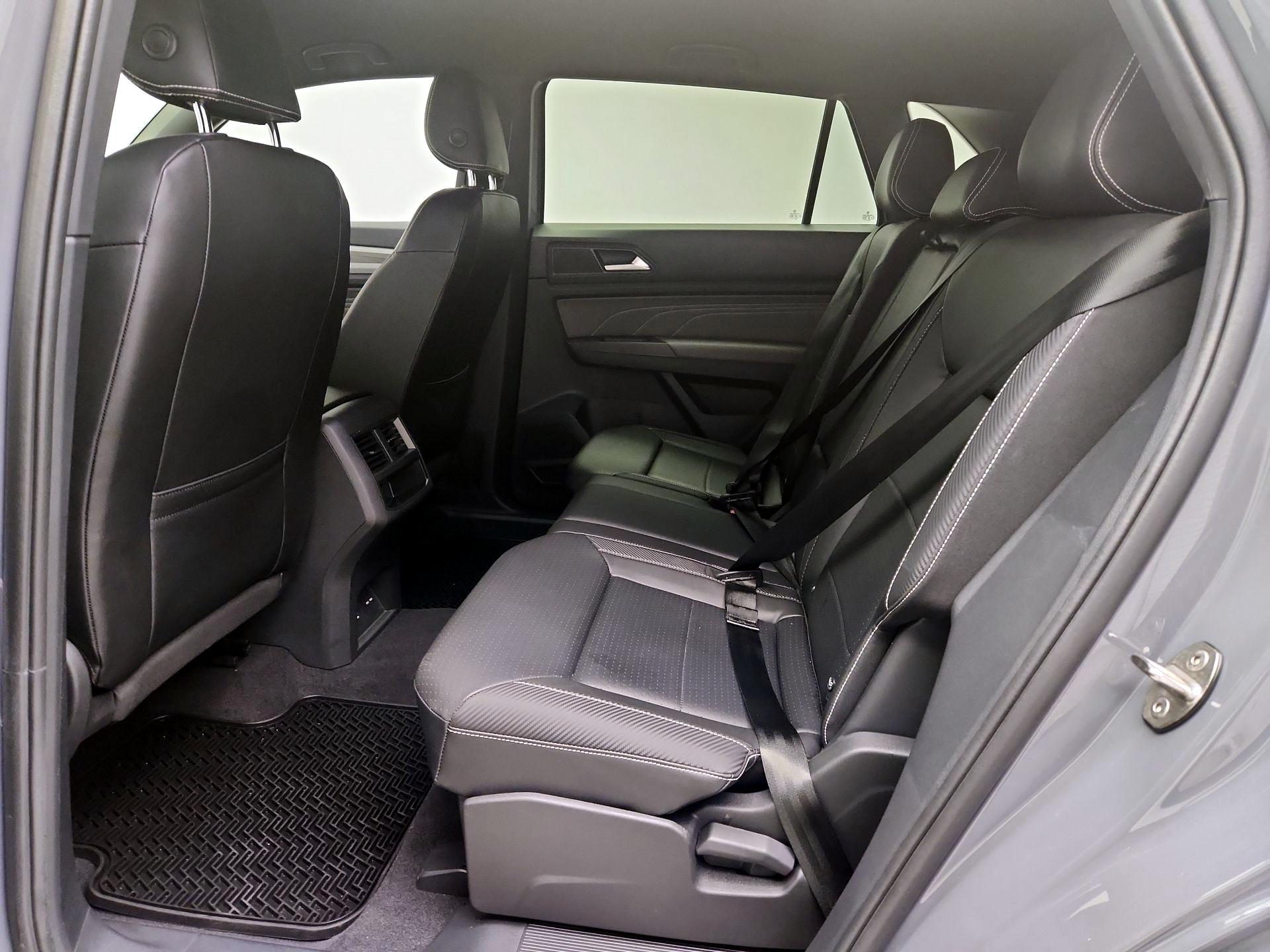 Thumbnail: 2021 Volkswagen Atlas - 19