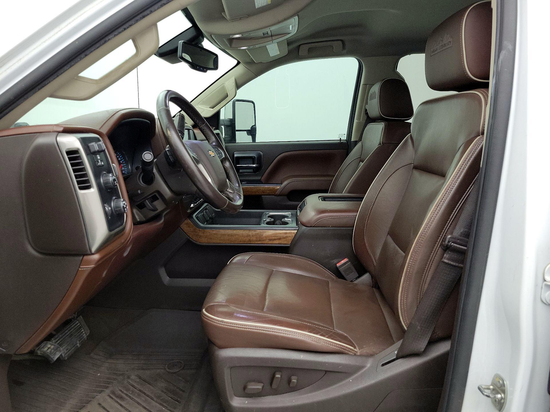 Thumbnail: 2019 Chevrolet Silverado 2500 - 11