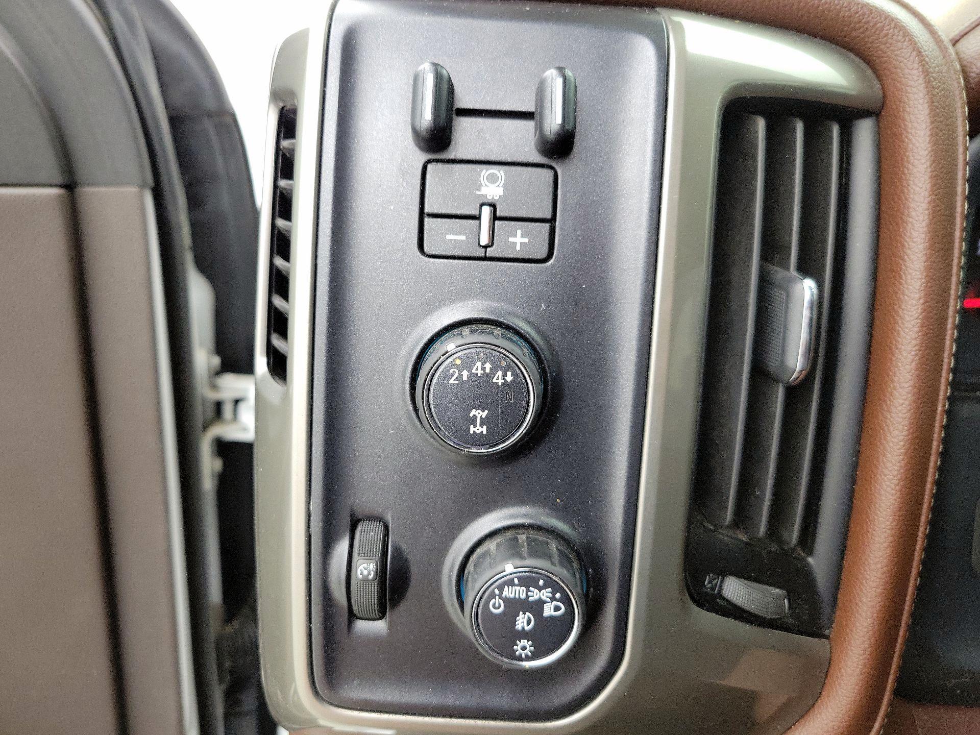 Thumbnail: 2019 Chevrolet Silverado 2500 - 13