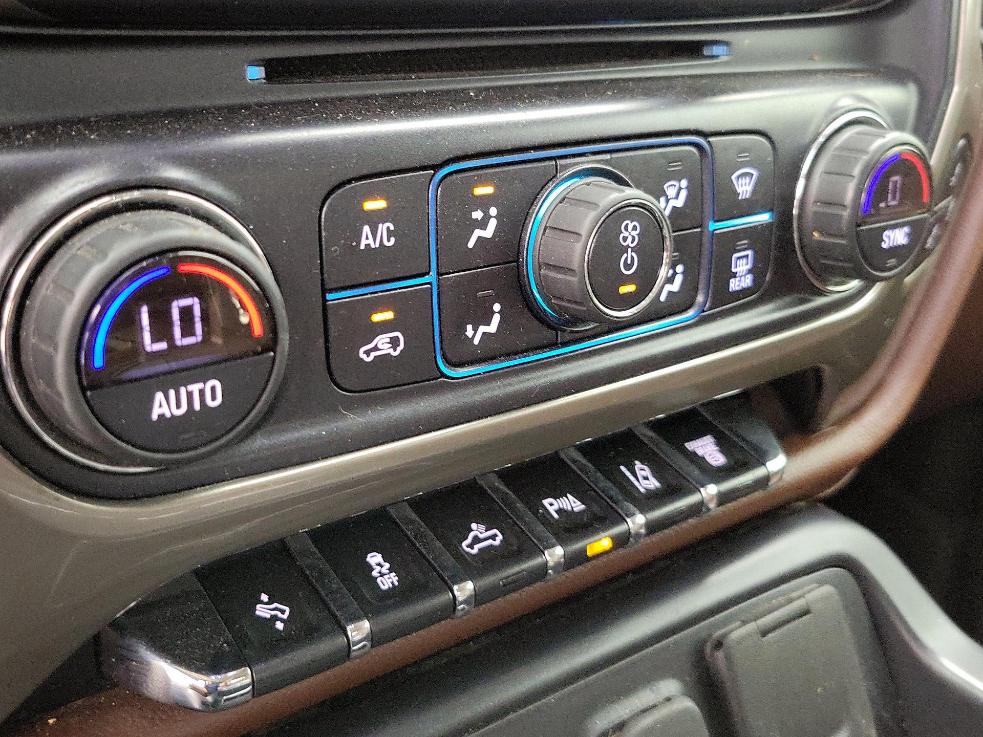 Thumbnail: 2019 Chevrolet Silverado 2500 - 16