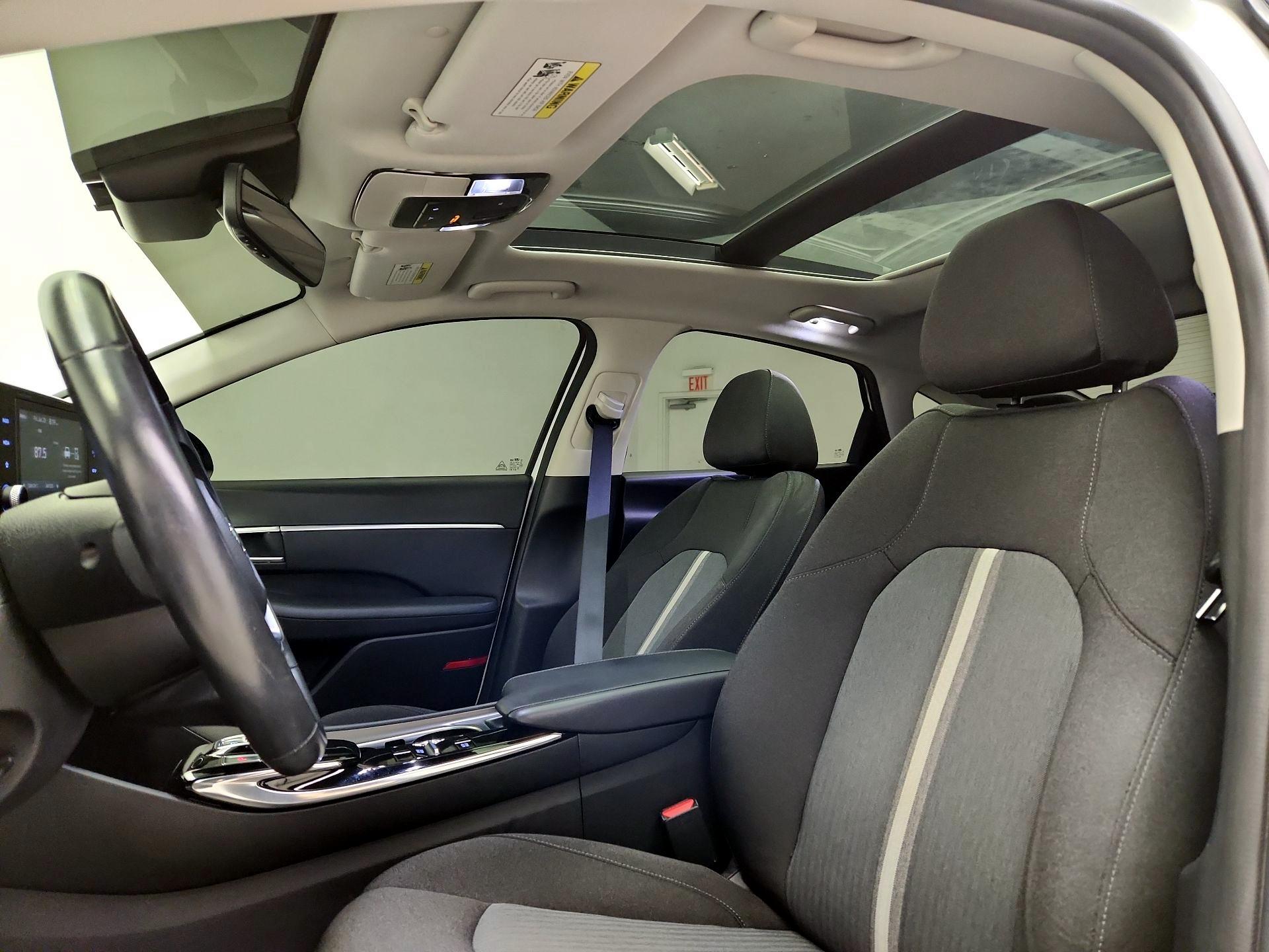 Thumbnail: 2021 Hyundai Sonata - 19