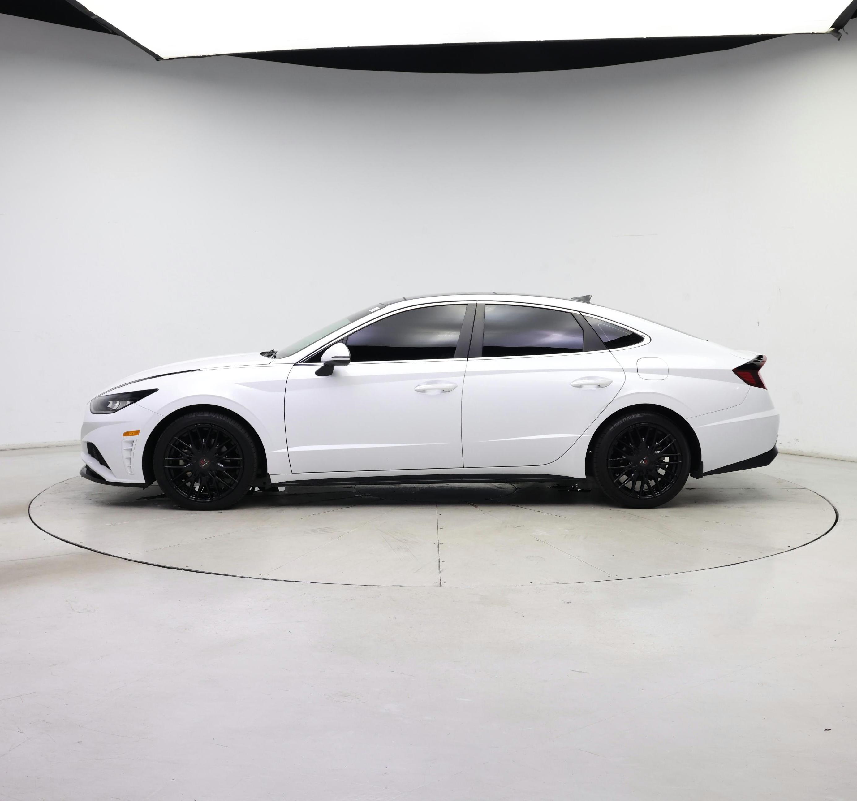 Thumbnail: 2021 Hyundai Sonata - 3