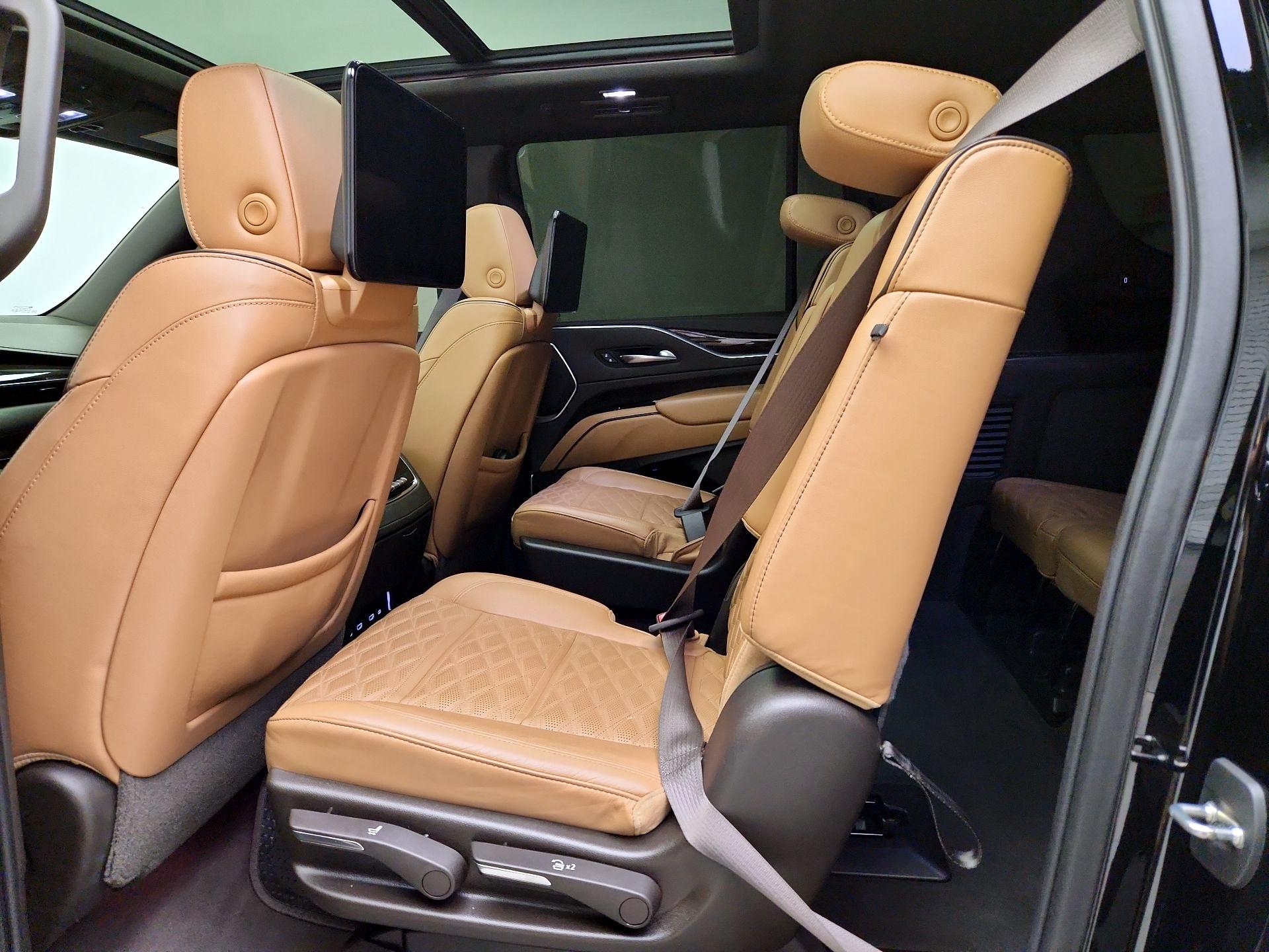 Thumbnail: 2021 Cadillac Escalade - 20