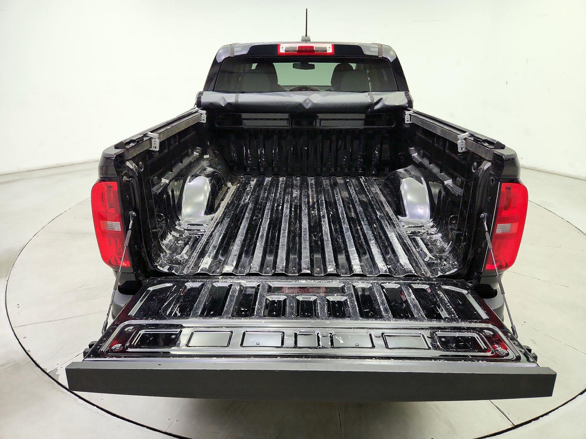 Thumbnail: 2021 Chevrolet Colorado - 20