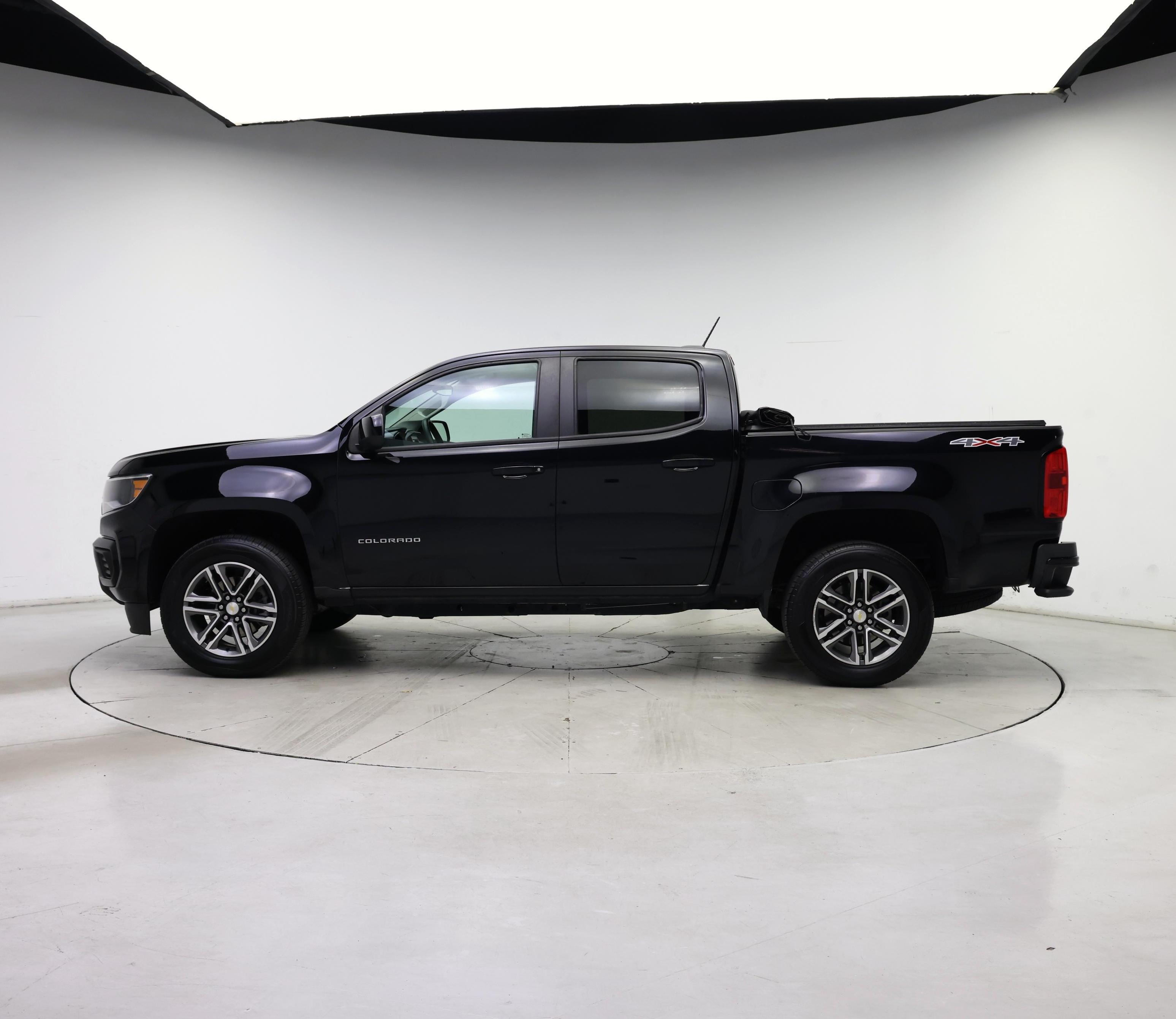 Thumbnail: 2021 Chevrolet Colorado - 3