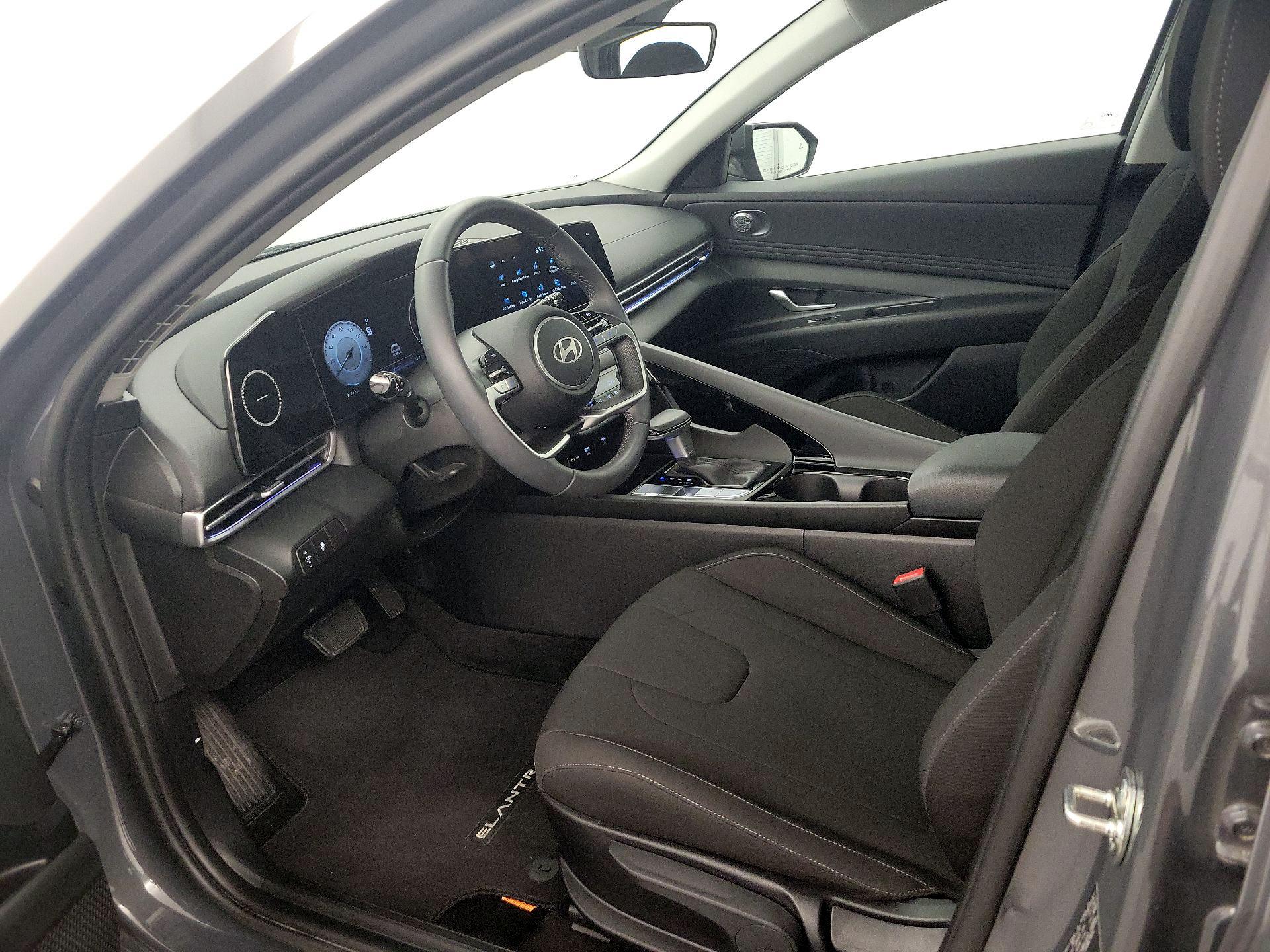 Thumbnail: 2024 Hyundai Elantra - 11