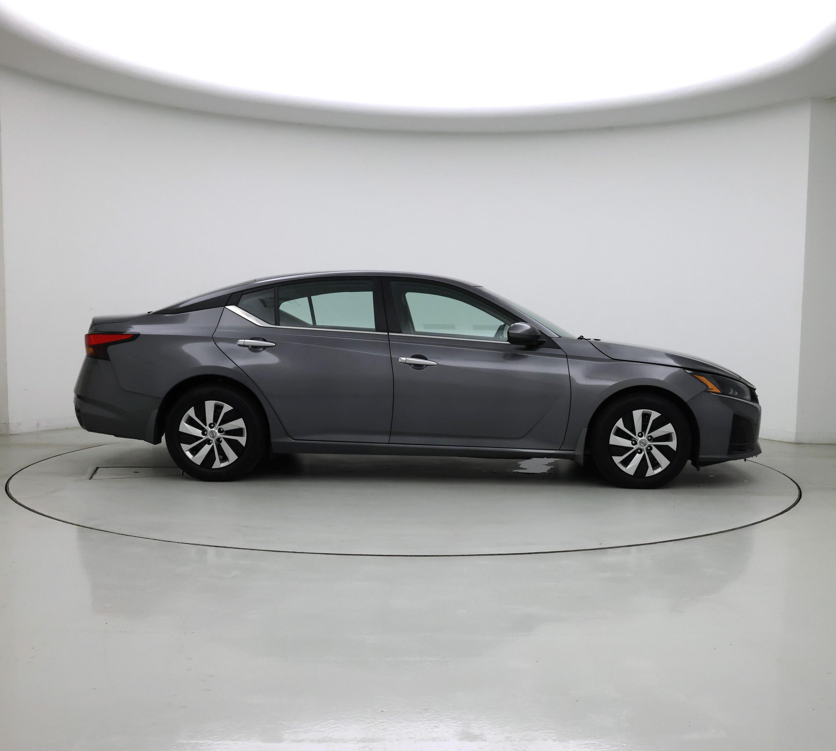 Thumbnail: 2023 Nissan Altima - 7
