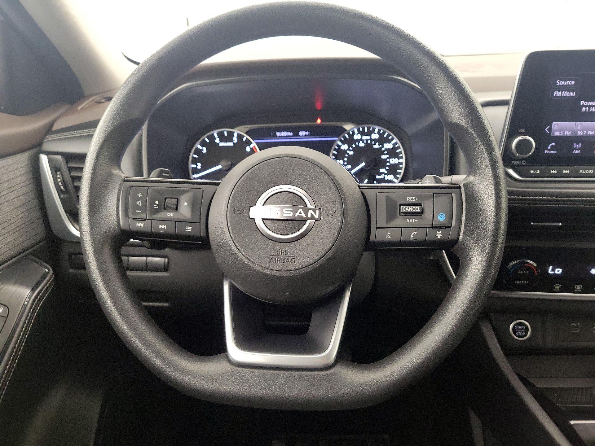 Thumbnail: 2023 Nissan Rogue - 10