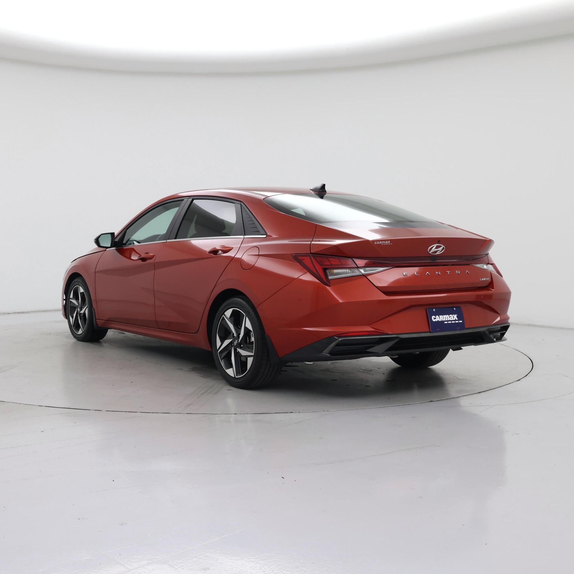 Thumbnail: 2022 Hyundai Elantra - 2