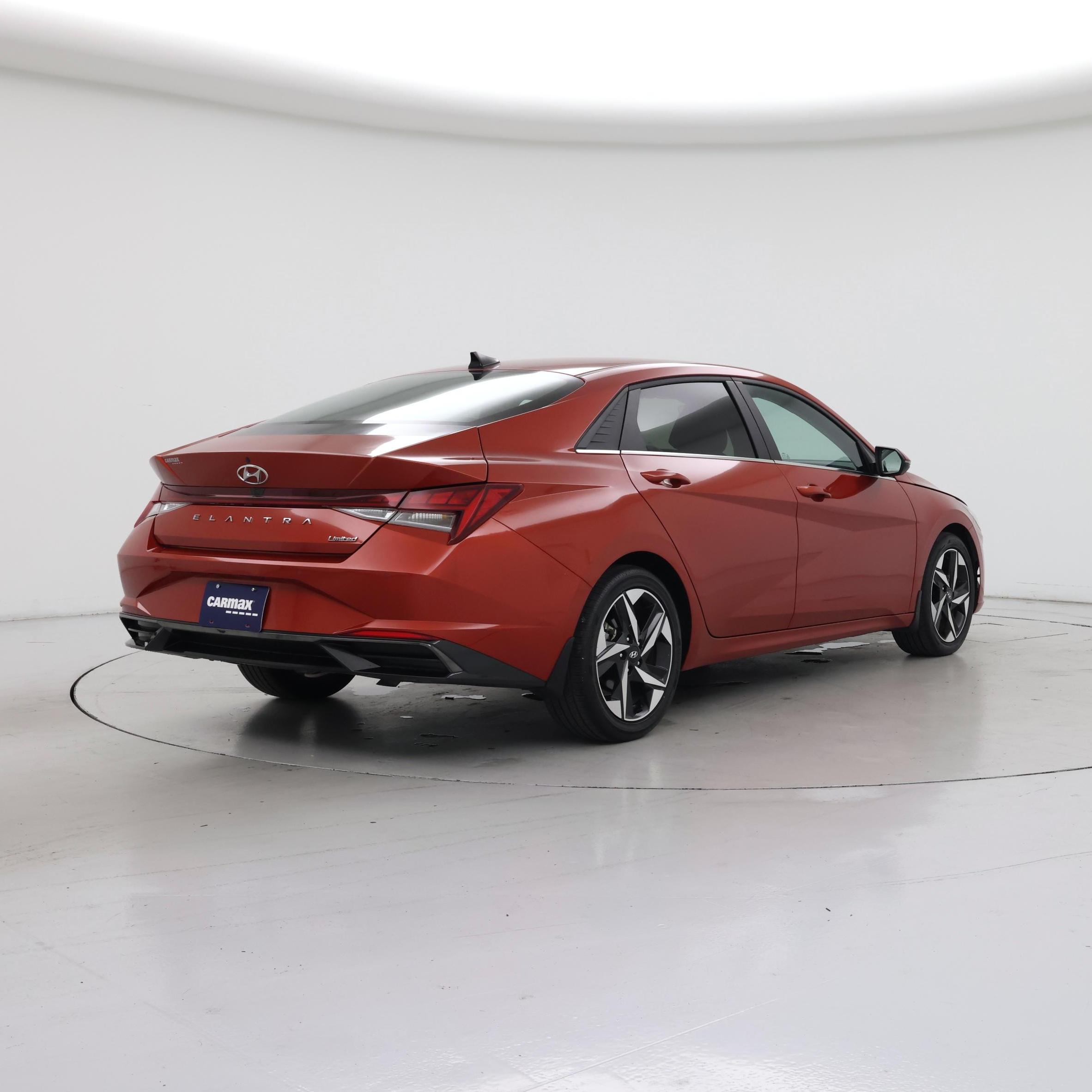 Thumbnail: 2022 Hyundai Elantra - 8