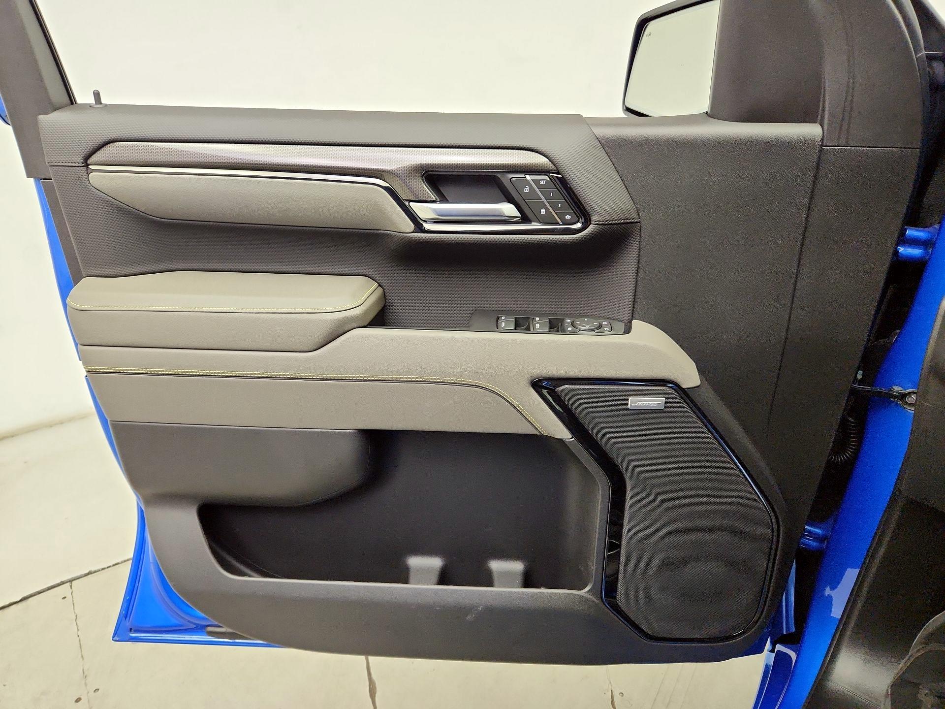 Thumbnail: 2025 Chevrolet Silverado 1500 - 12