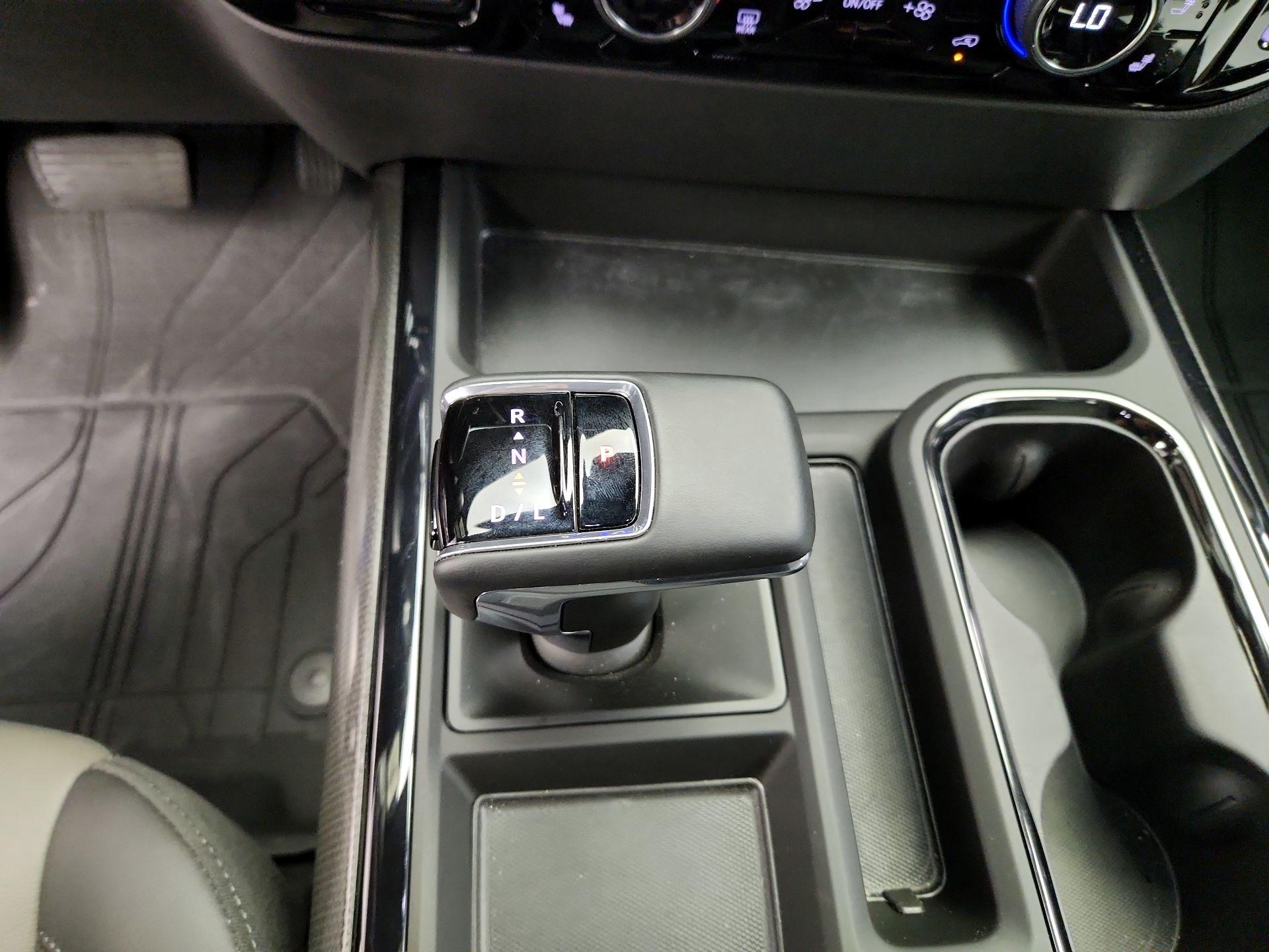 Thumbnail: 2025 Chevrolet Silverado 1500 - 18