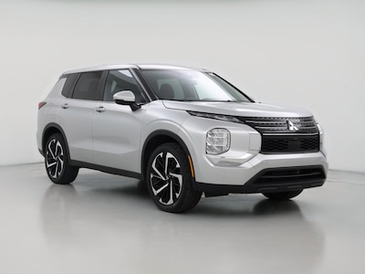 Silver 2022 Mitsubishi Outlander ES