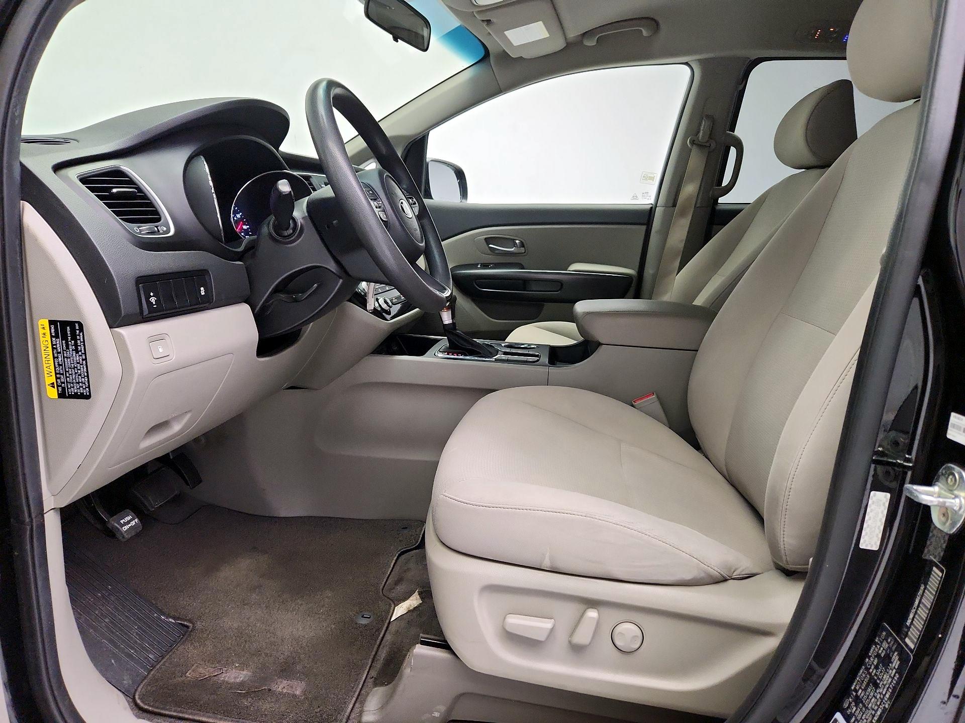 Thumbnail: 2021 Kia Sedona - 11