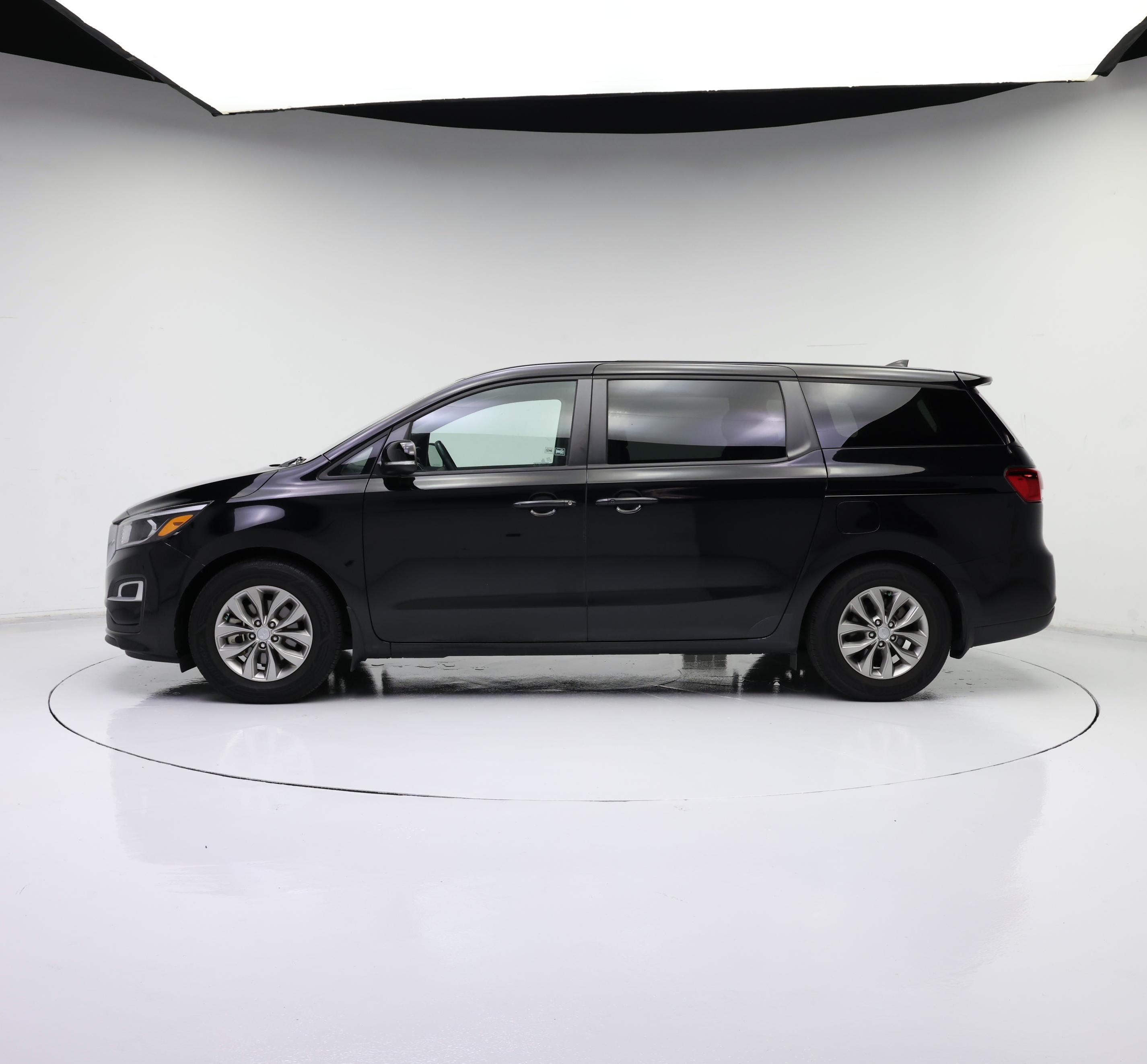 Thumbnail: 2021 Kia Sedona - 3