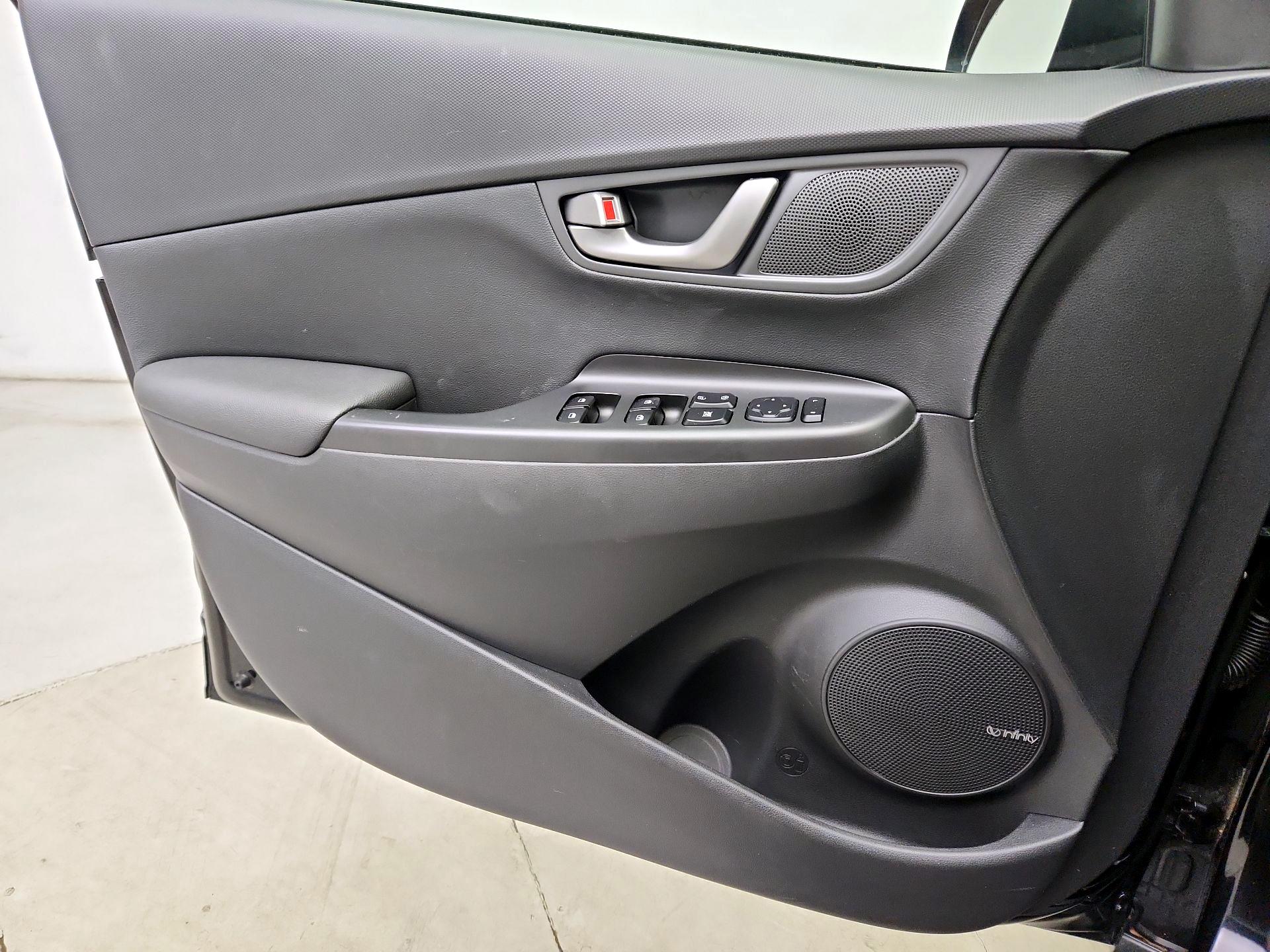 Thumbnail: 2021 Hyundai Kona - 12