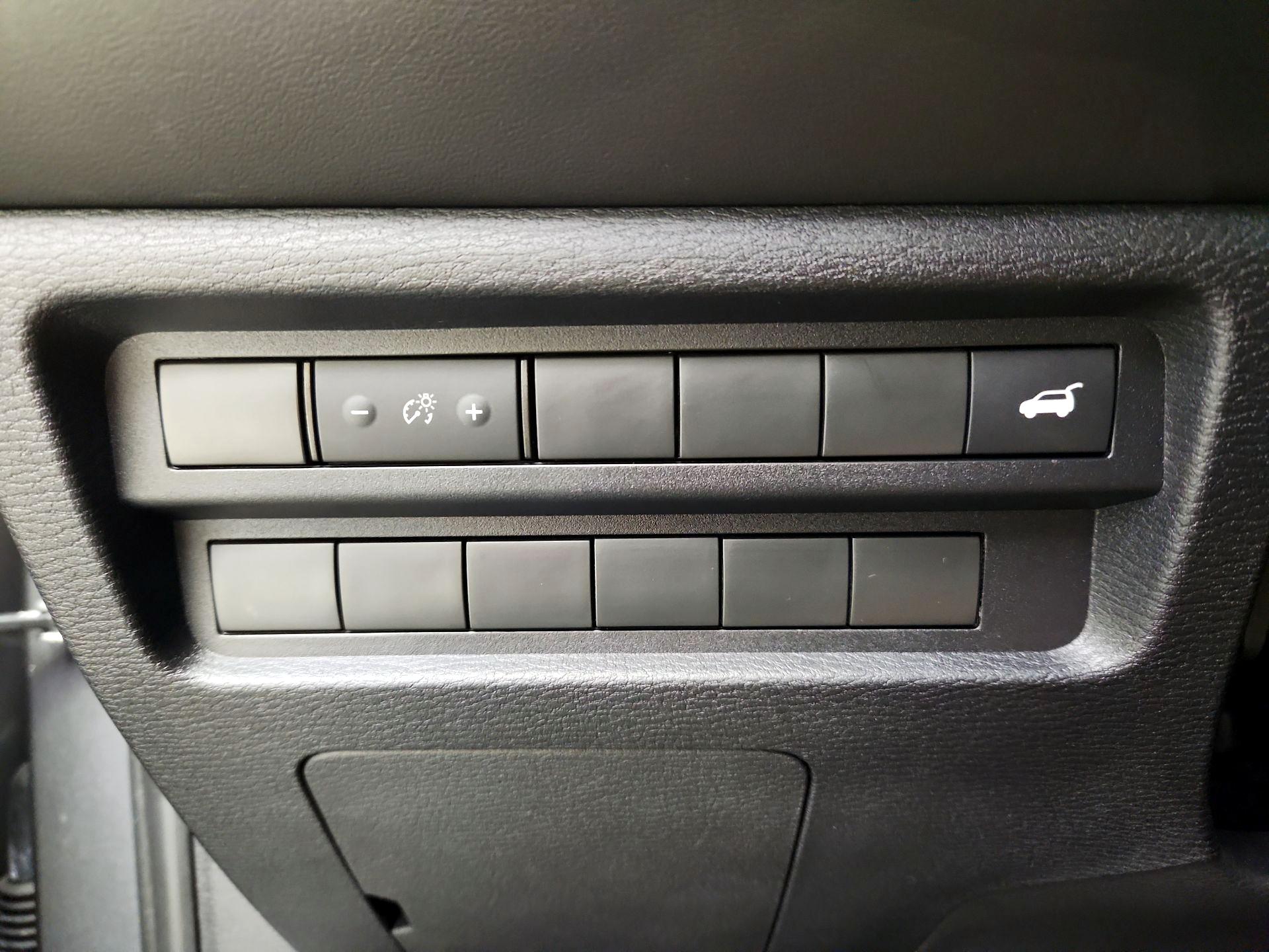 Thumbnail: 2023 Mitsubishi Outlander - 13