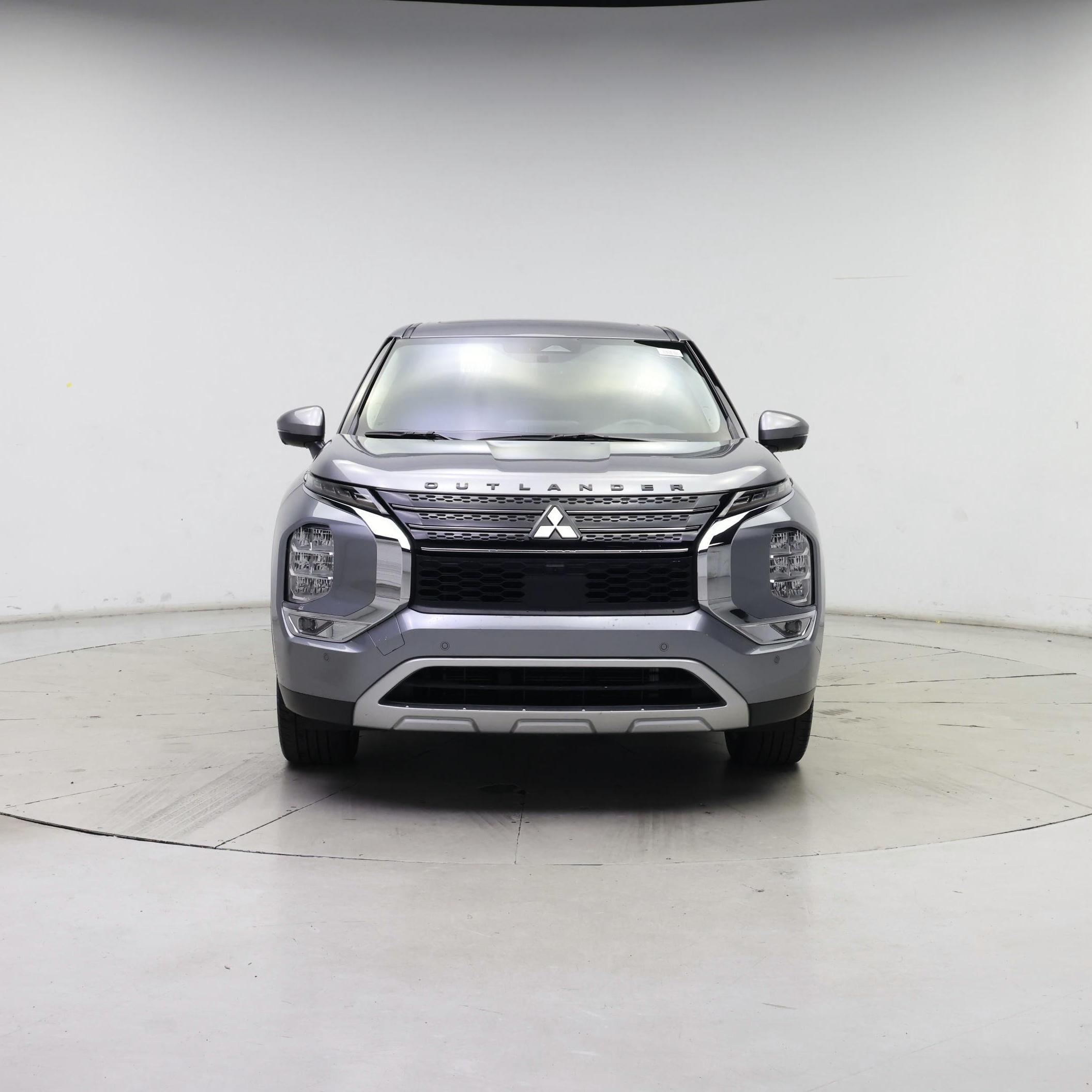 Thumbnail: 2023 Mitsubishi Outlander - 5