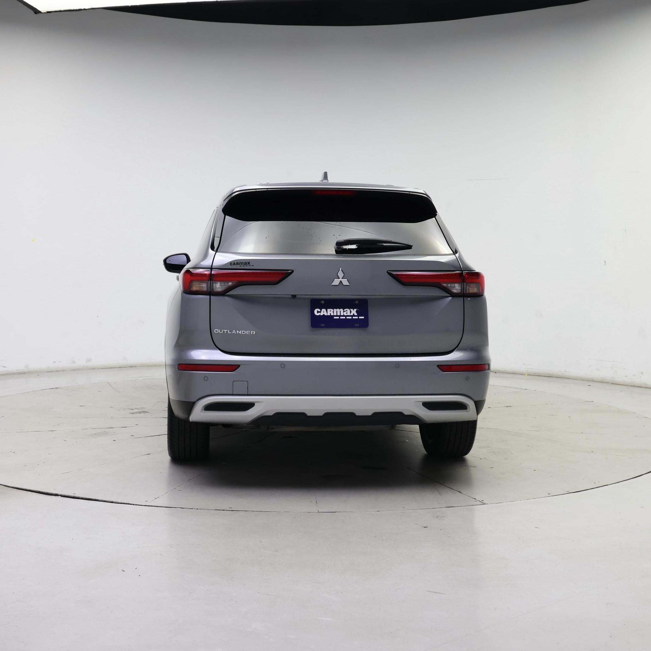 Thumbnail: 2023 Mitsubishi Outlander - 6