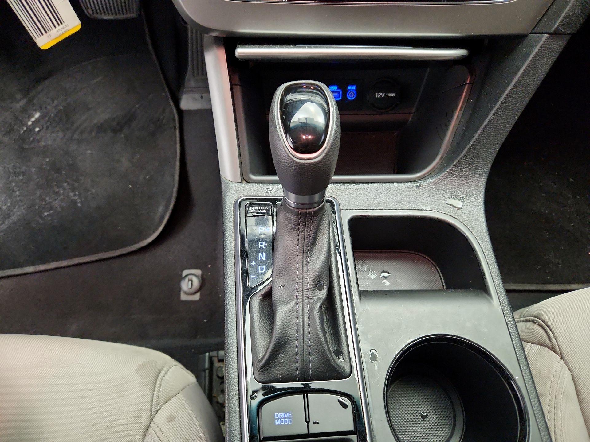 Thumbnail: 2015 Hyundai Sonata - 16
