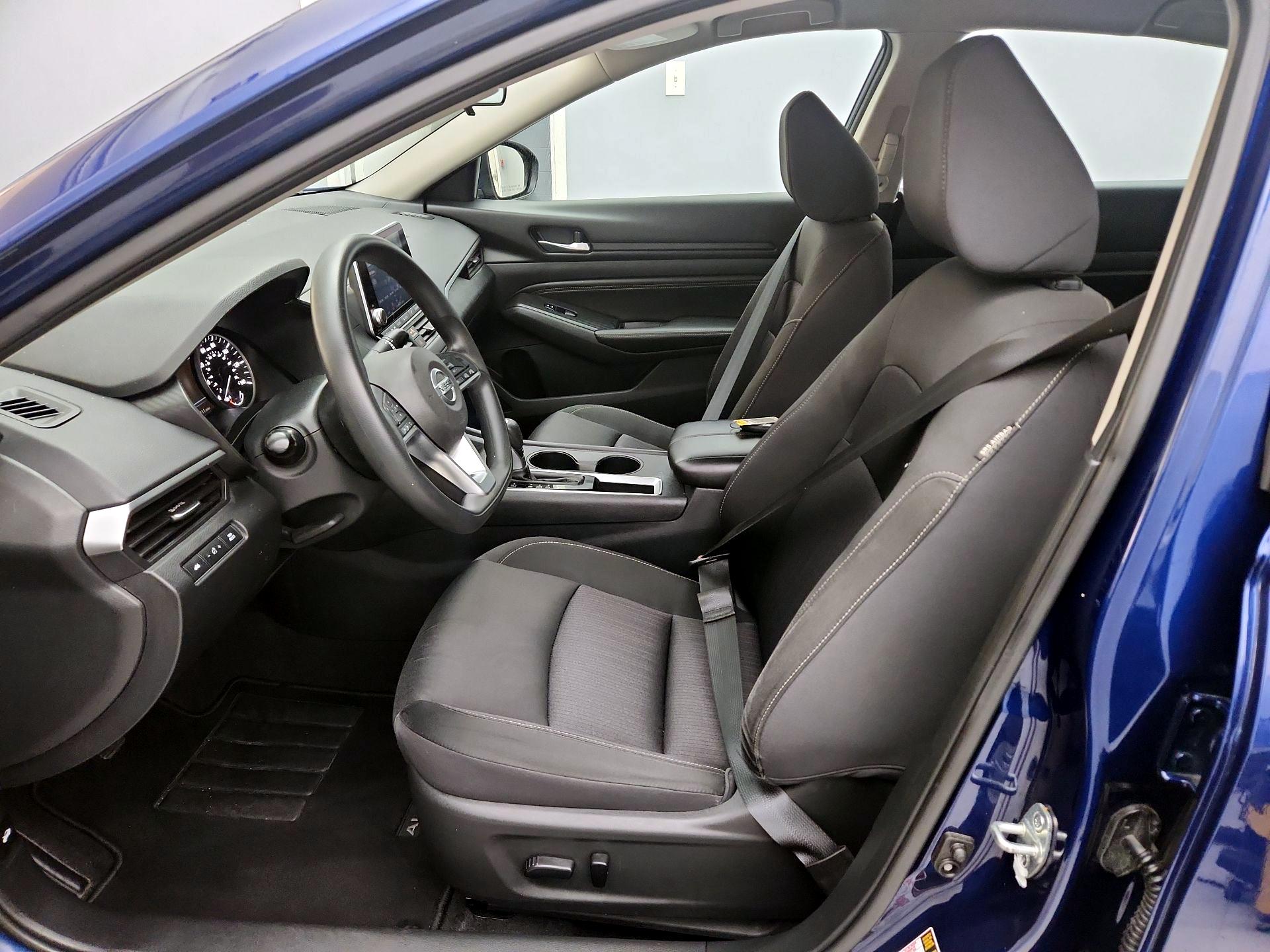 Thumbnail: 2019 Nissan Altima - 11