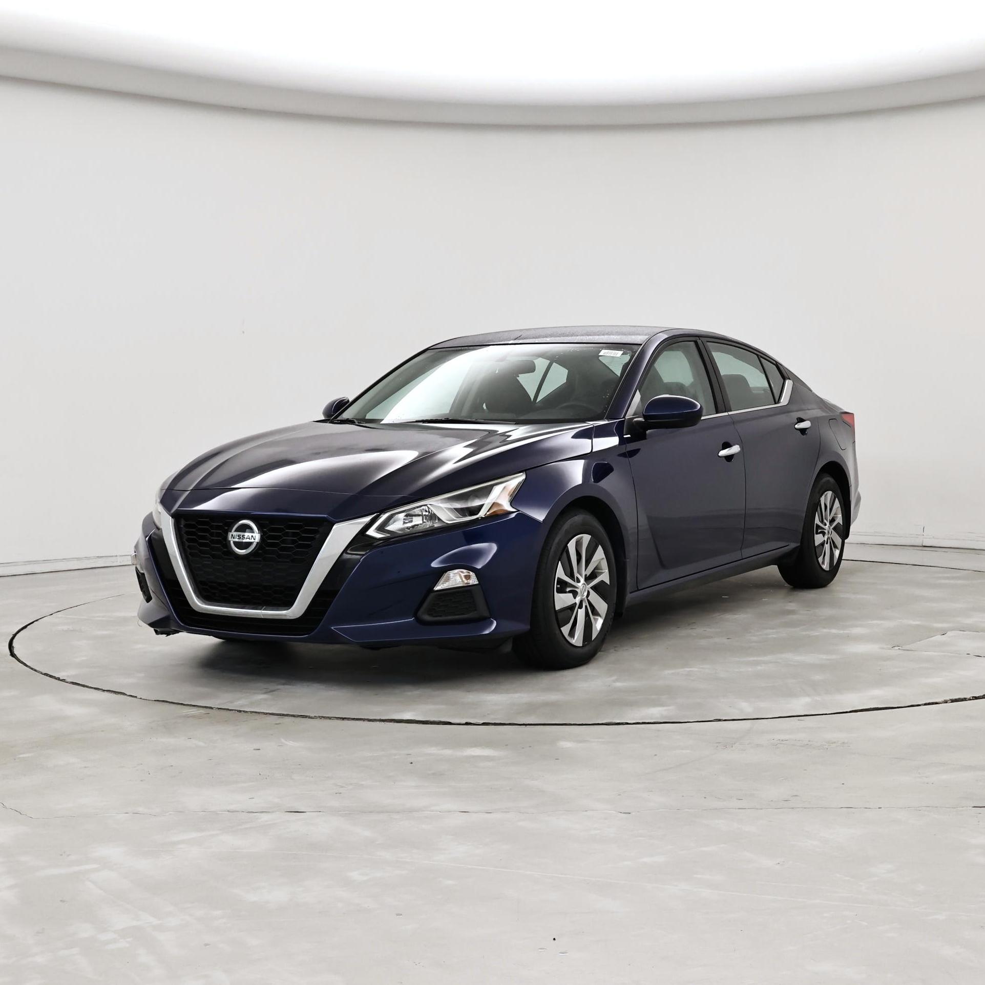 Thumbnail: 2019 Nissan Altima - 4