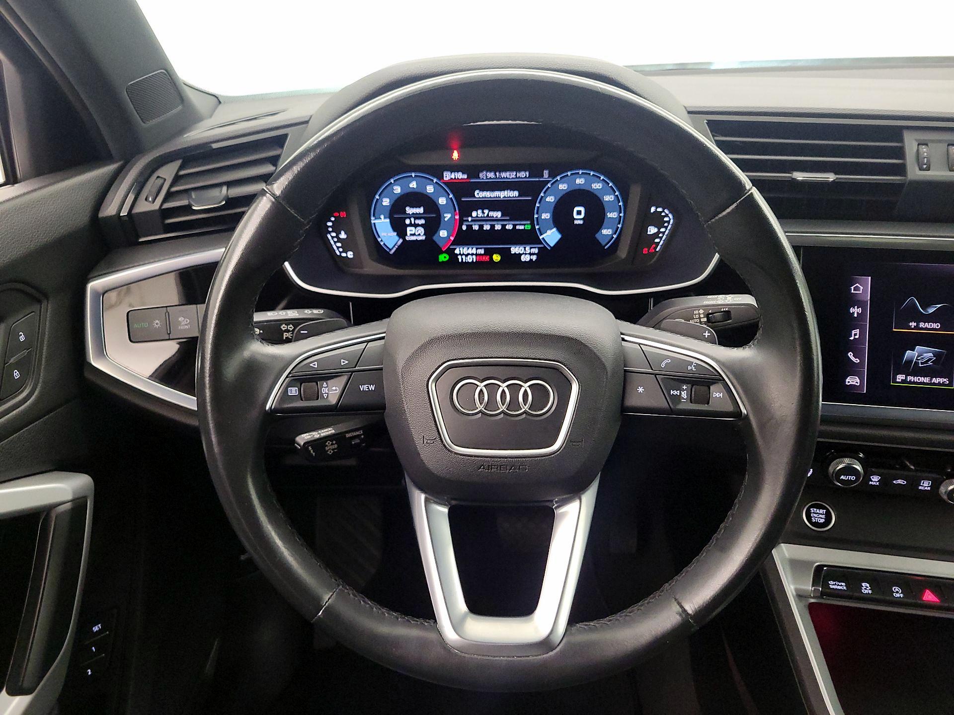 Thumbnail: 2022 Audi Q3 - 10