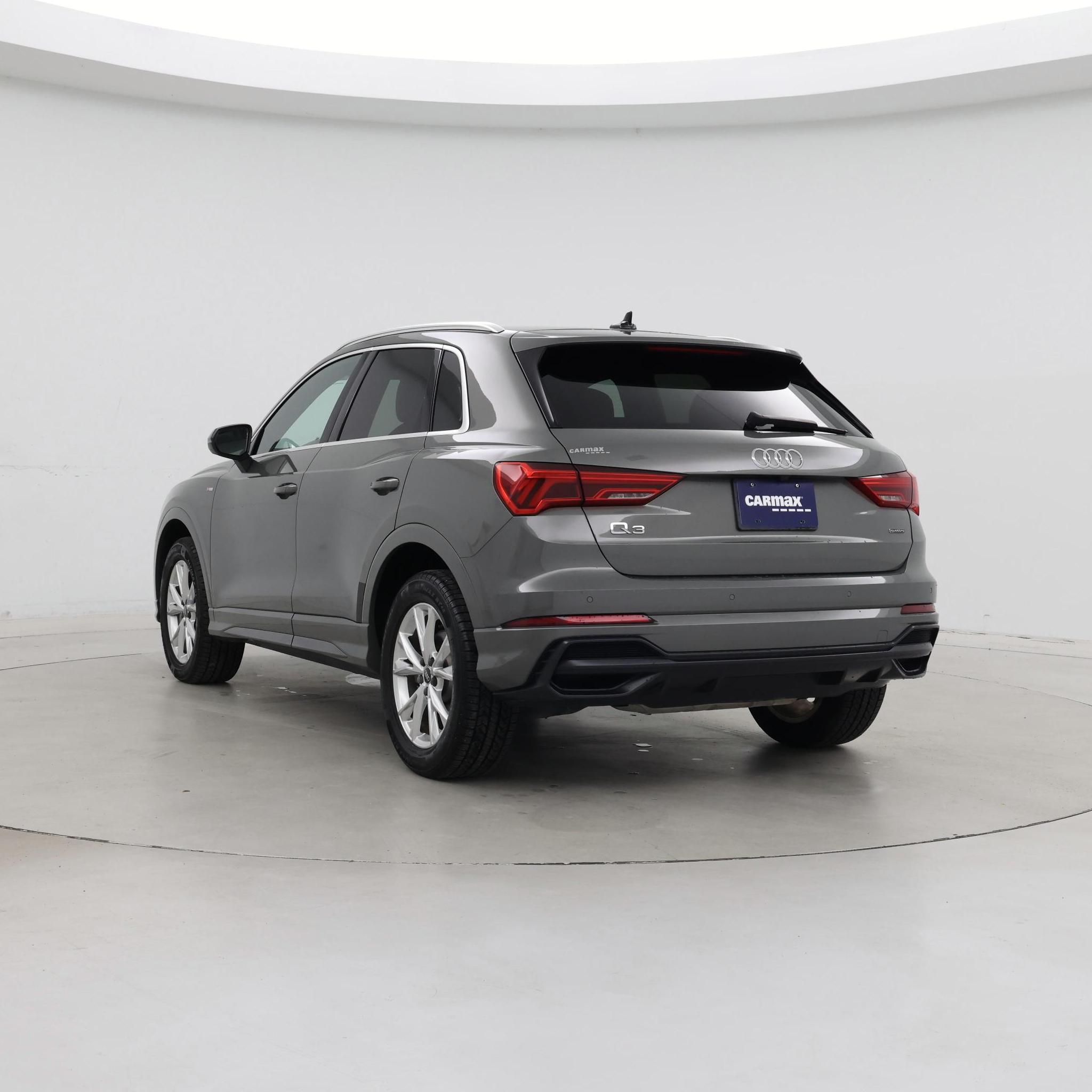 Thumbnail: 2022 Audi Q3 - 2