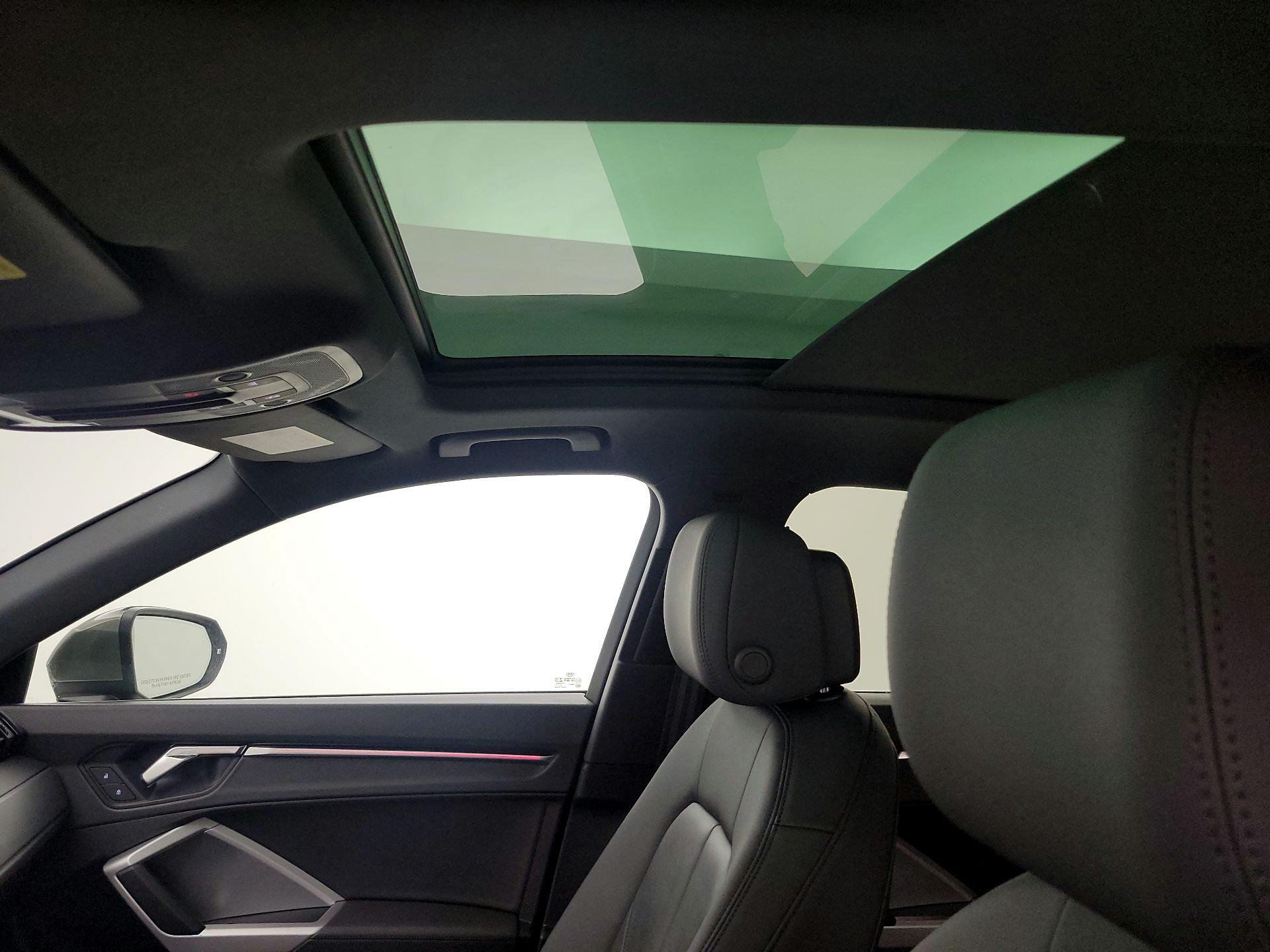 Thumbnail: 2022 Audi Q3 - 19