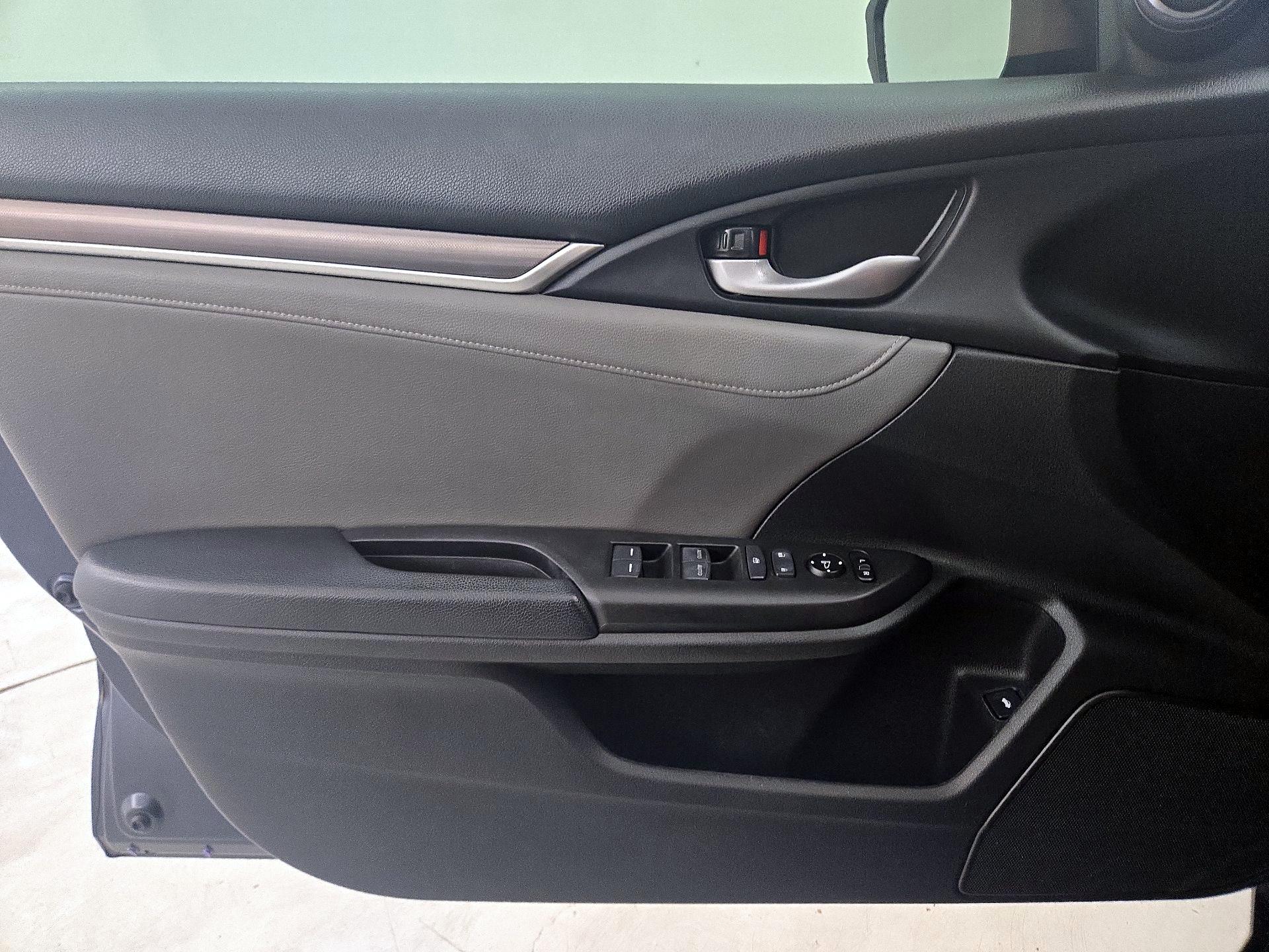 Thumbnail: 2020 Honda Civic - 12