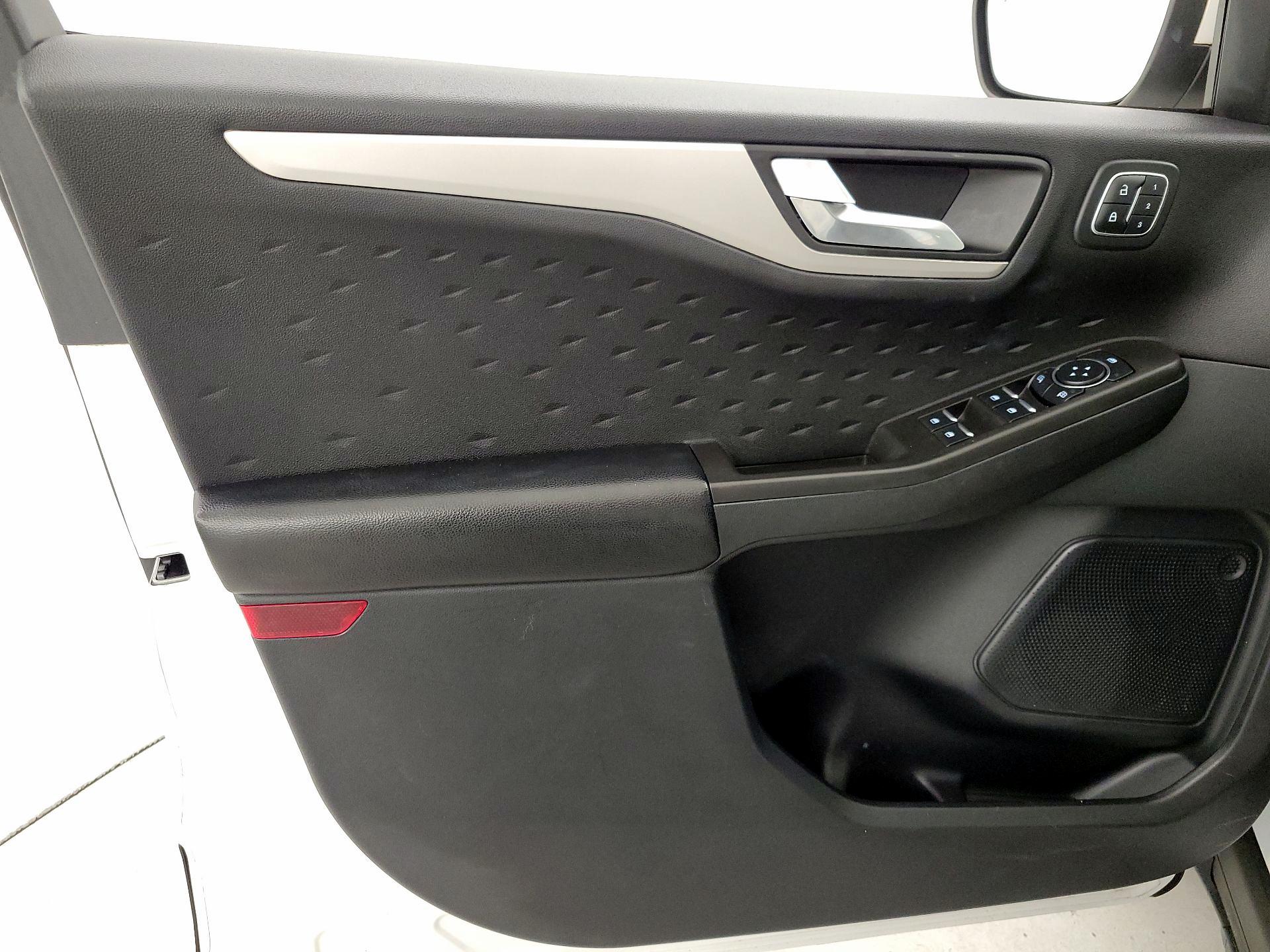 Thumbnail: 2020 Ford Escape - 12