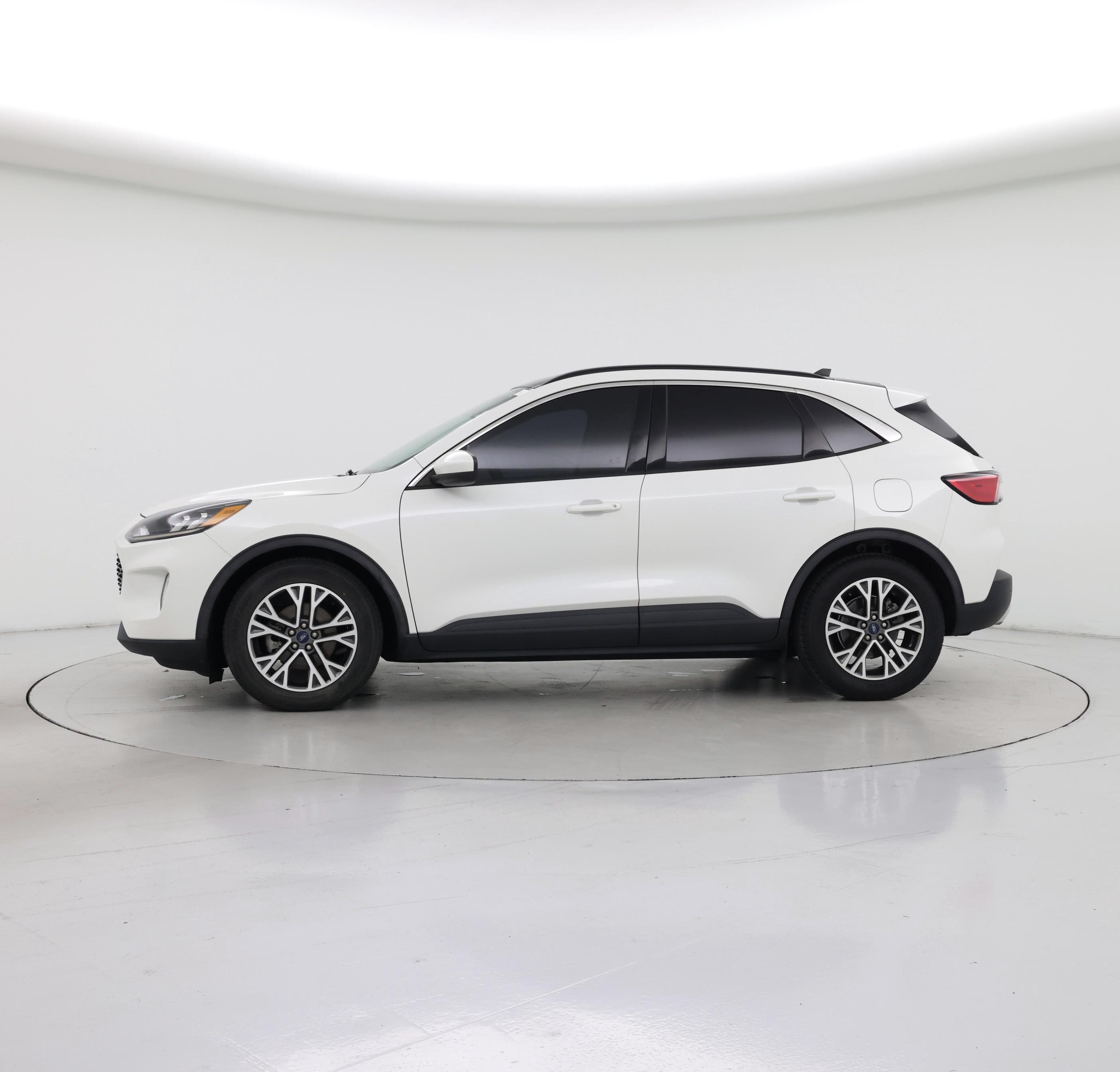 Thumbnail: 2020 Ford Escape - 3
