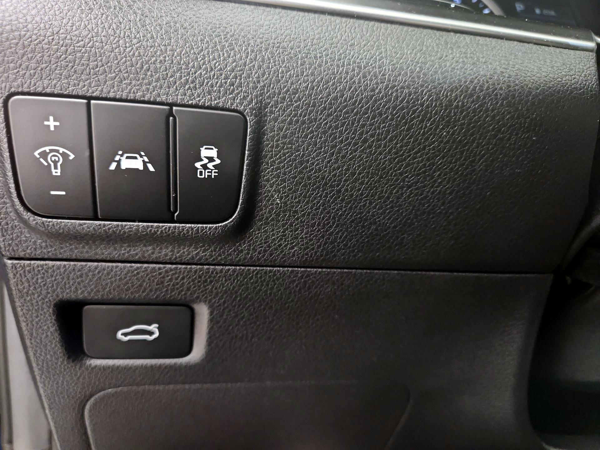 Thumbnail: 2023 Kia K5 - 13