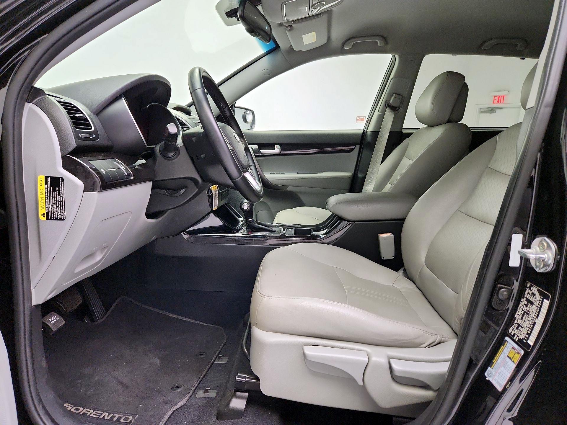 Thumbnail: 2014 Kia Sorento - 11