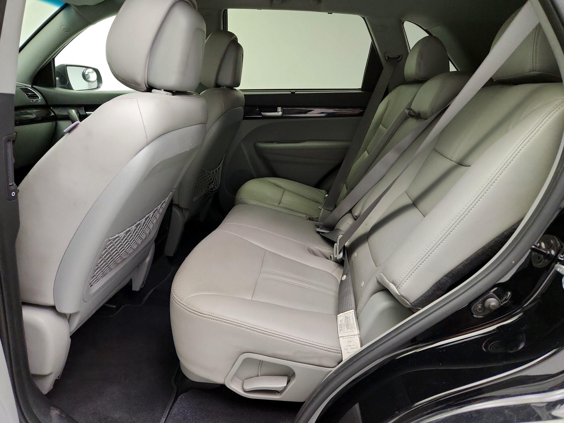 Thumbnail: 2014 Kia Sorento - 19