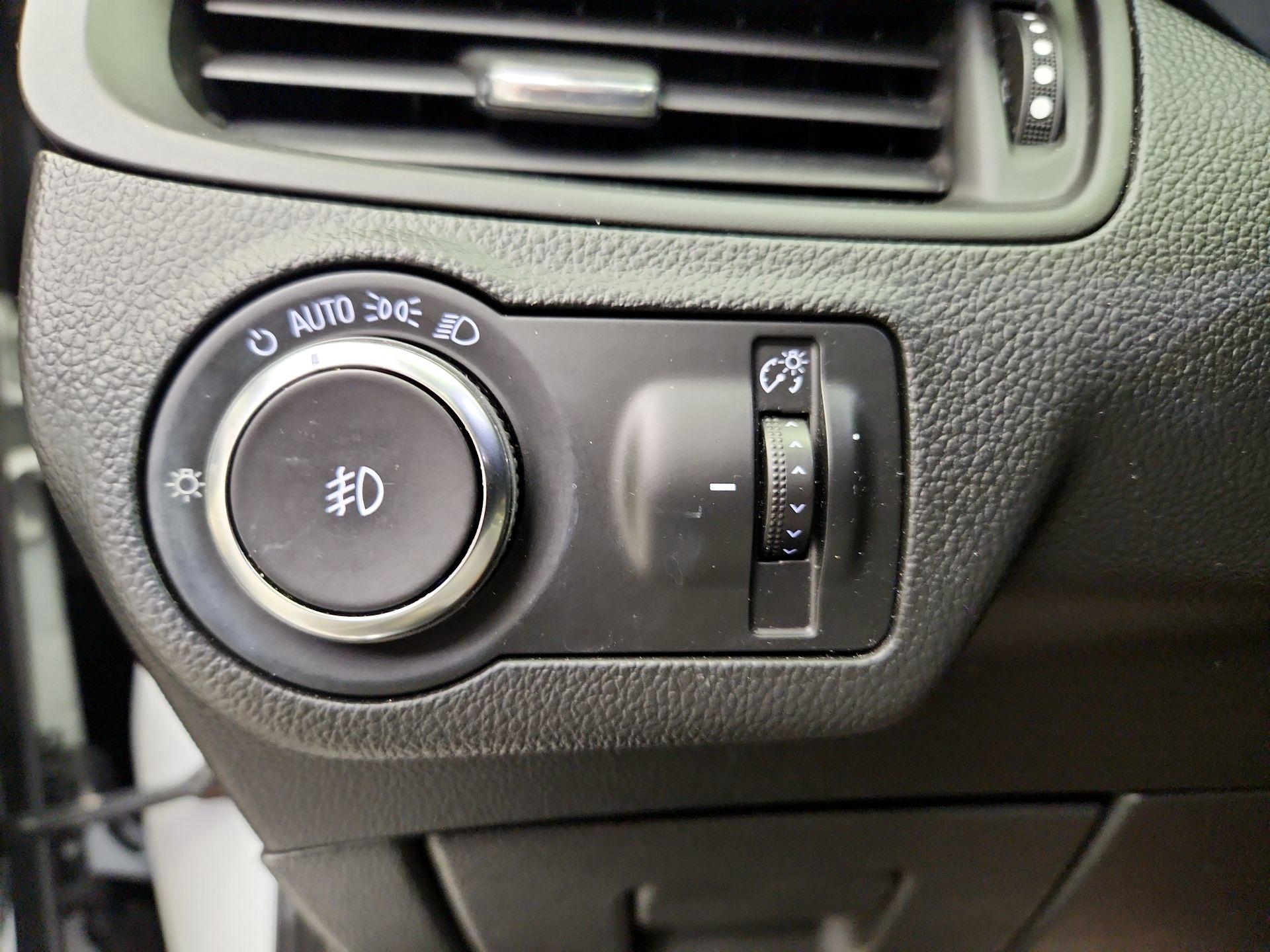 Thumbnail: 2017 Buick Envision - 13
